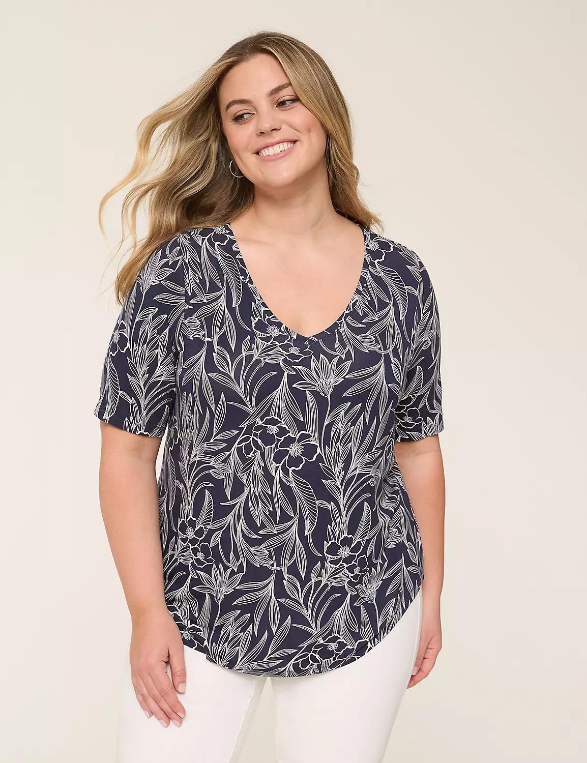 Perfect Sleeve V-Neck Curved-Hem Tee Product Image