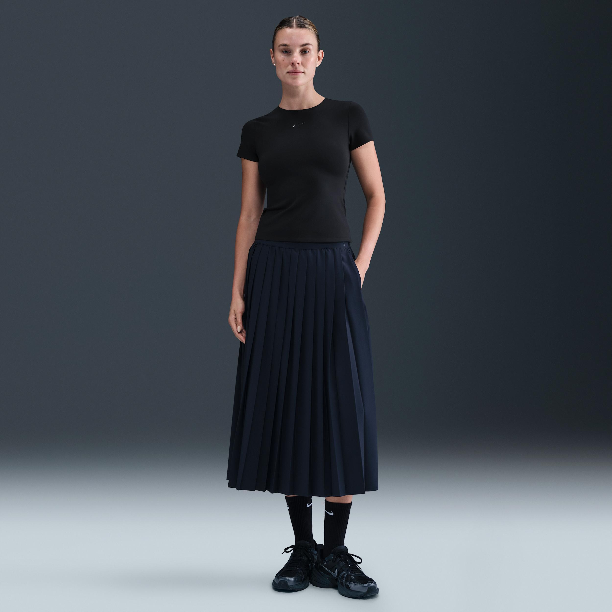 Nike Womens Form Short-Sleeve Top | HQ8079-011 Product Image