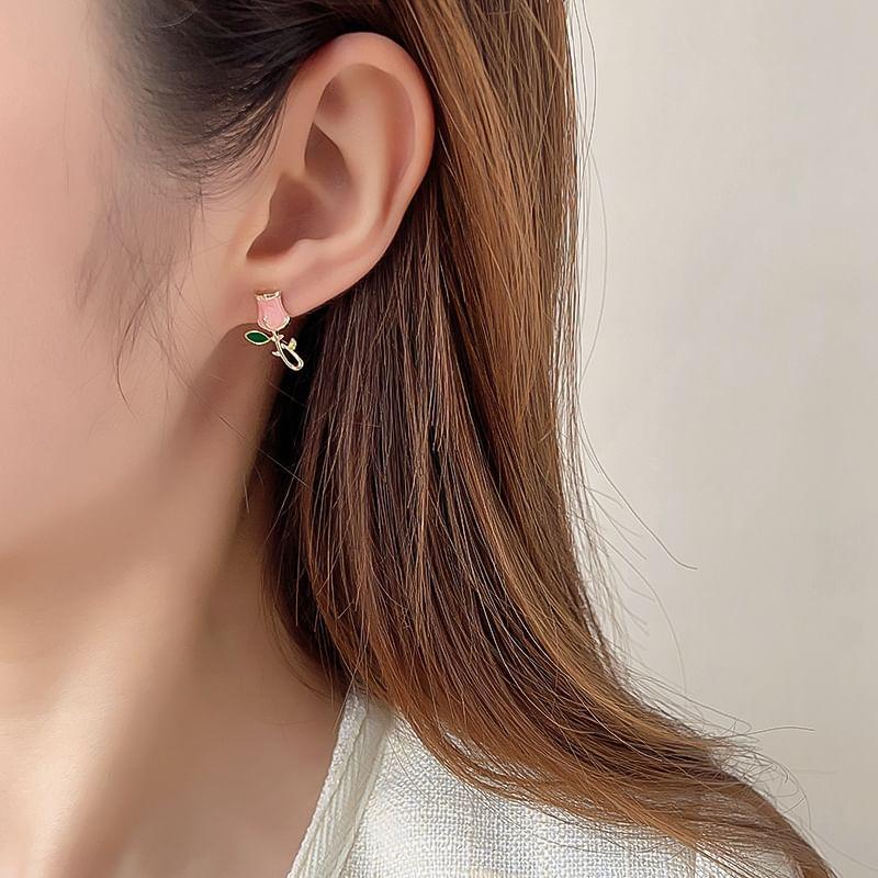 Floral Stud Earring / Clip-On Earring Product Image