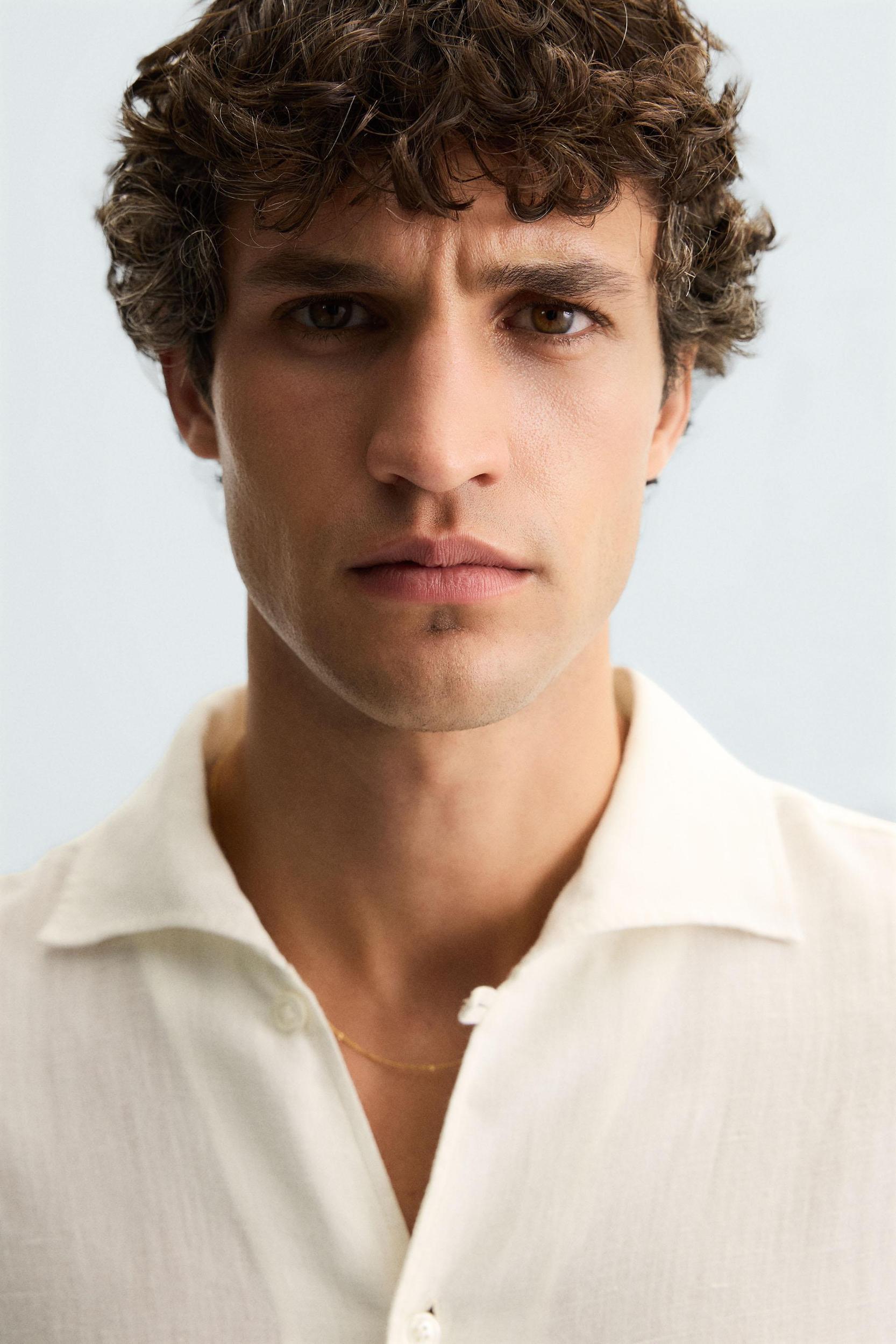 FLOWY REGULAR FIT SHIRT Product Image