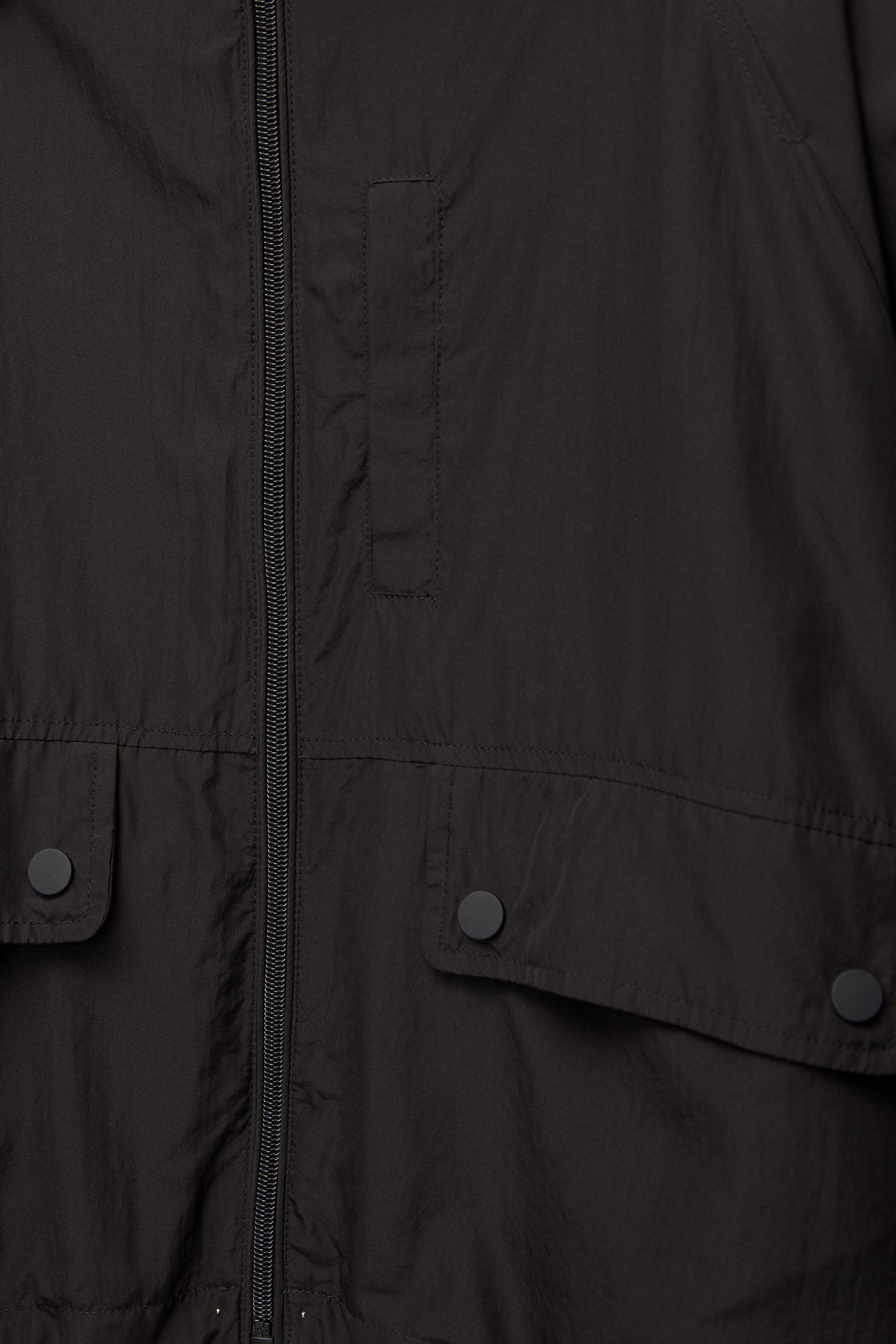 Short lightweight hooded jacket Product Image