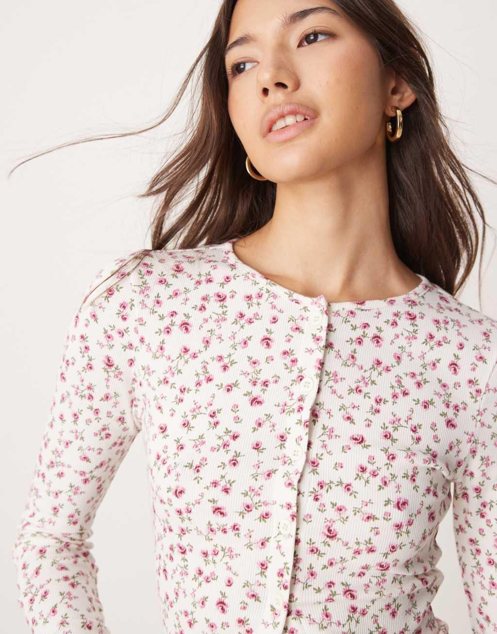 Miss Selfridge long sleeve cardigan in ditsy floral Product Image