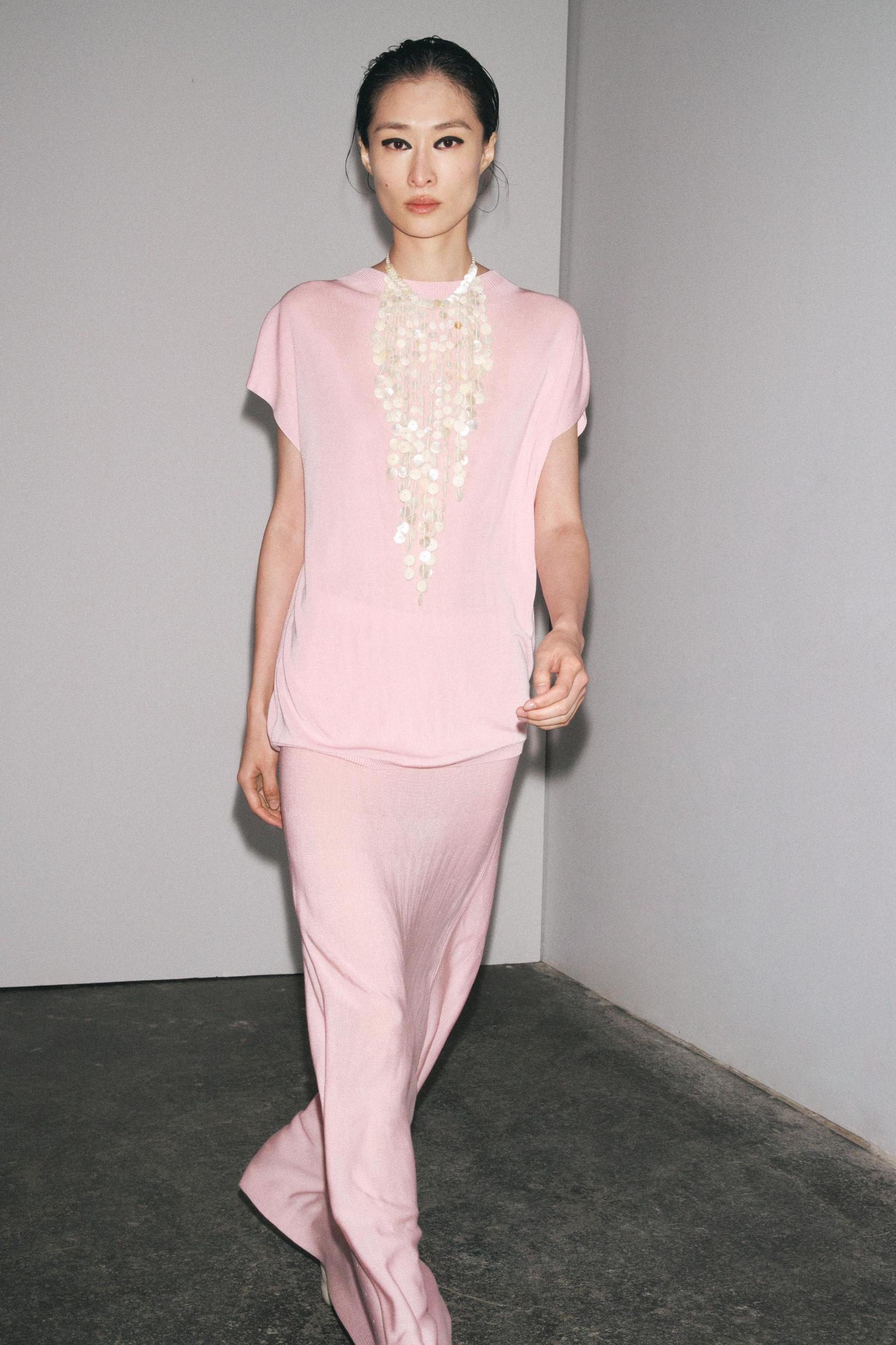 WIDE SLEEVE KNIT TOP Product Image