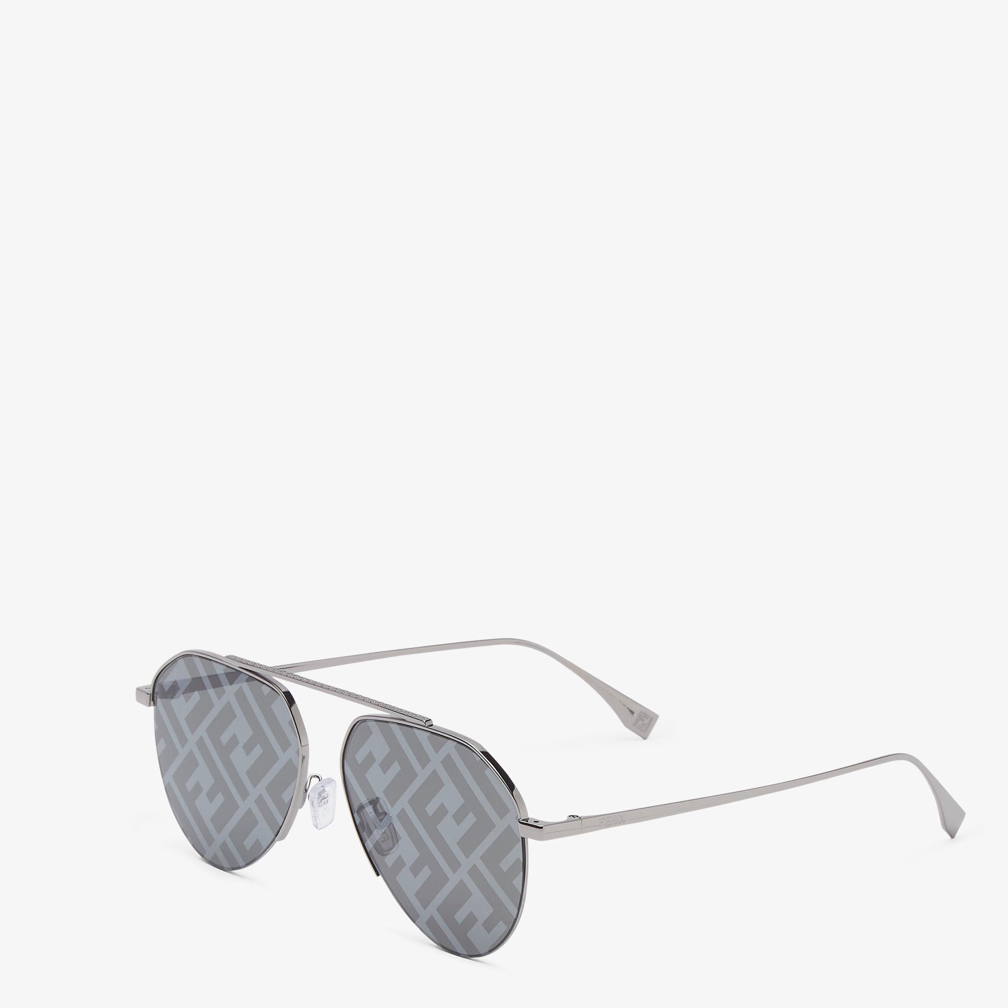 Fendi TravelRuthenium-colored sunglasses Product Image