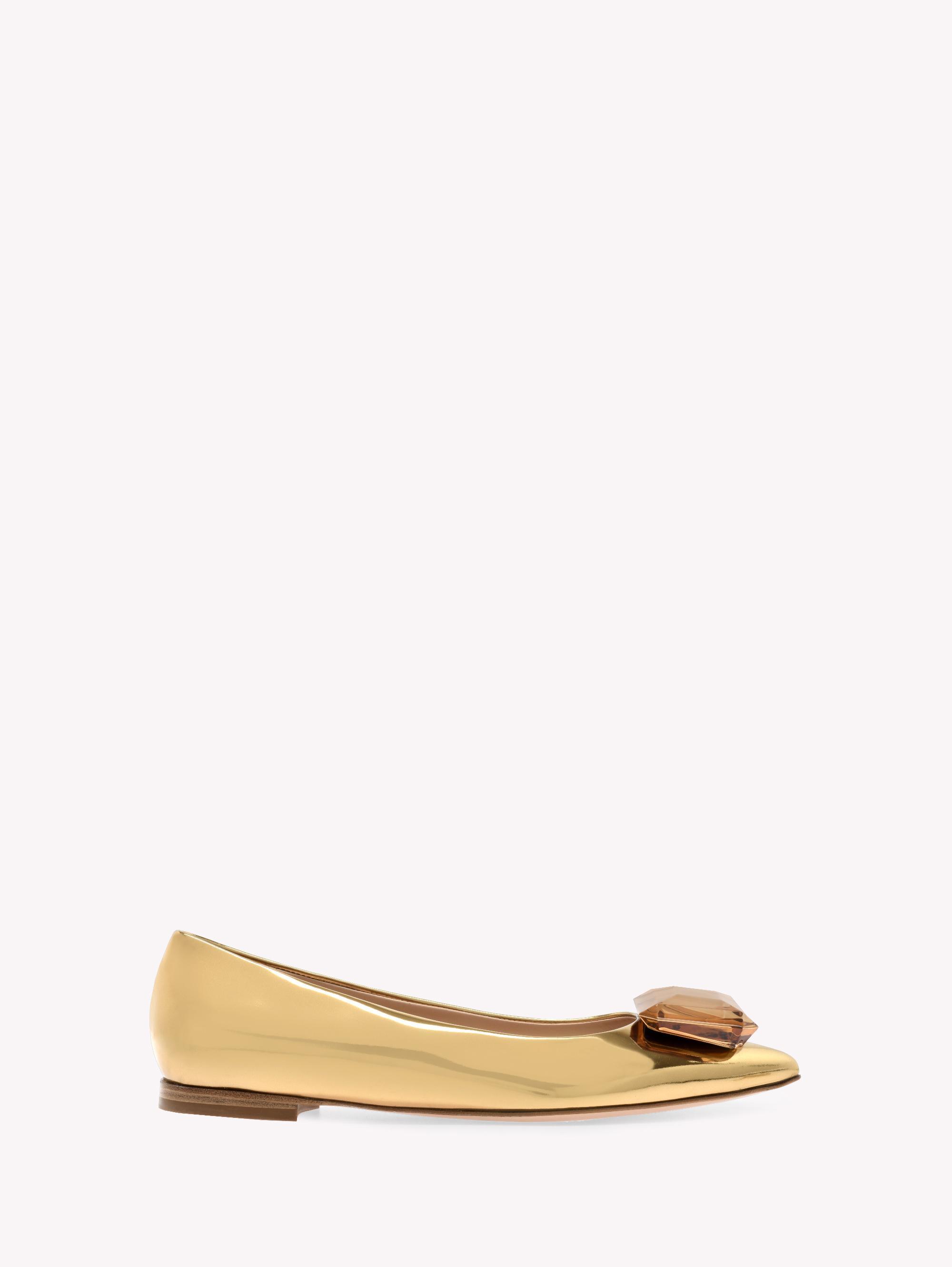 GIANVITO ROSSI Jaipur Metallic-effect Pumps In Gold Product Image