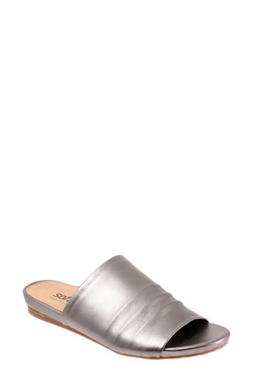 SoftWalk Camano Metallic) Women's Shoes Product Image