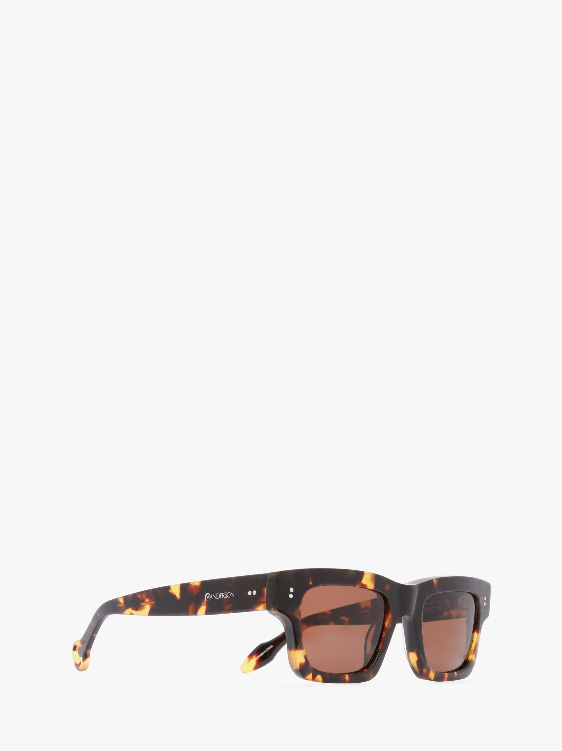 JWA002 - Rectangular Sunglasses Product Image