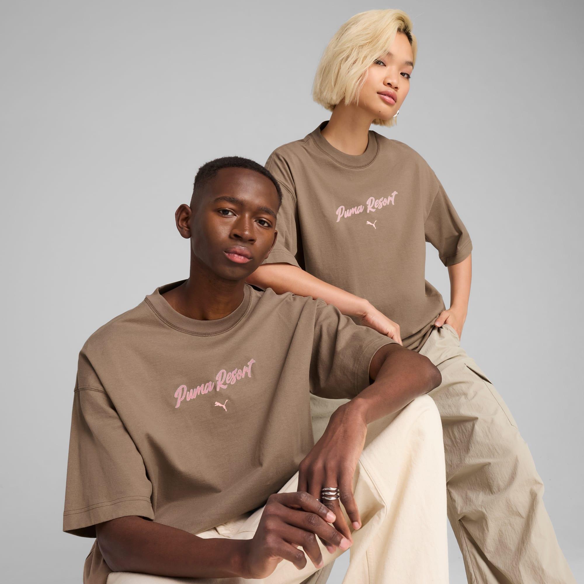 PREMIUM ESSENTIALS Oversized Graphic Tee Product Image