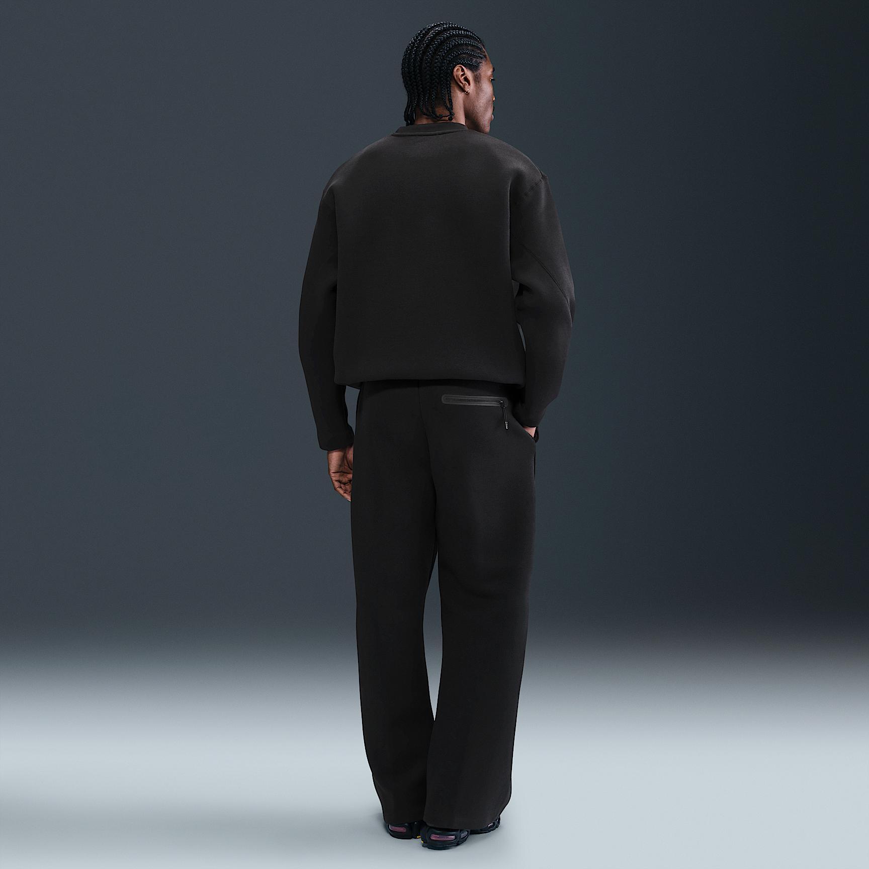 Nike Mens Tech Fleece Loose-Fit Open Hem Pants | HV6541-010 Product Image