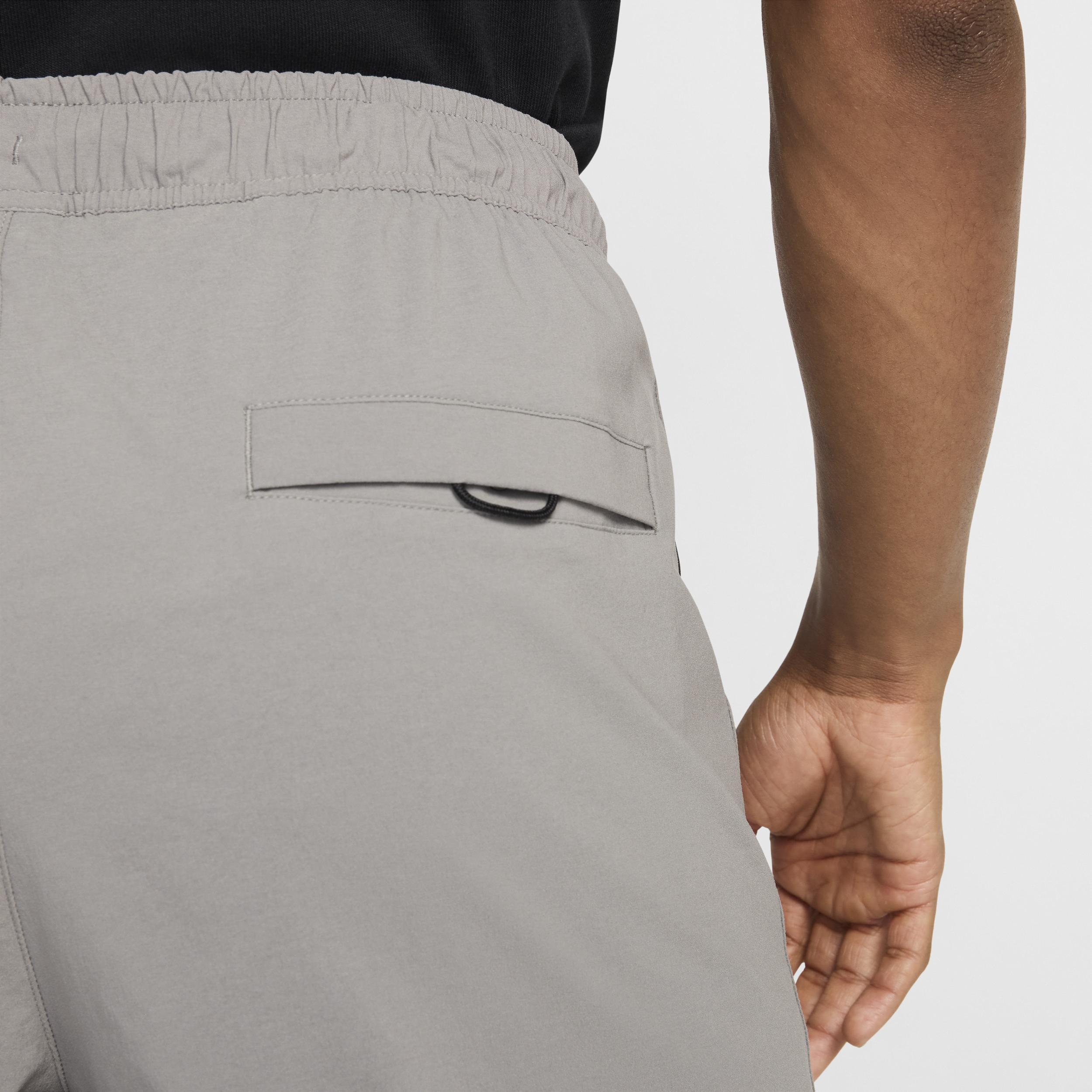 Nike Men's Tech Woven Pants Product Image