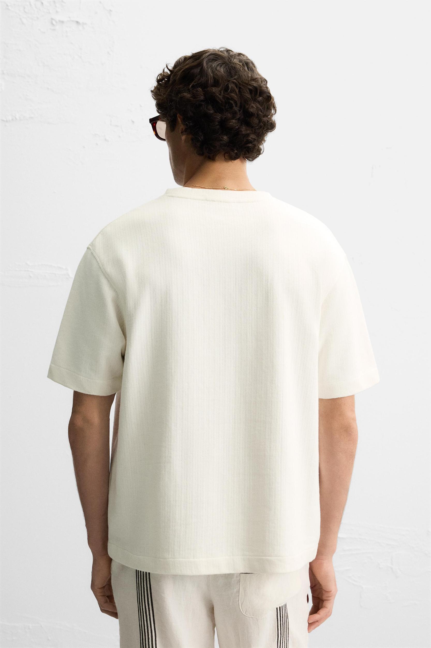 REGULAR FIT TEXTURED SWEATSHIRT Product Image