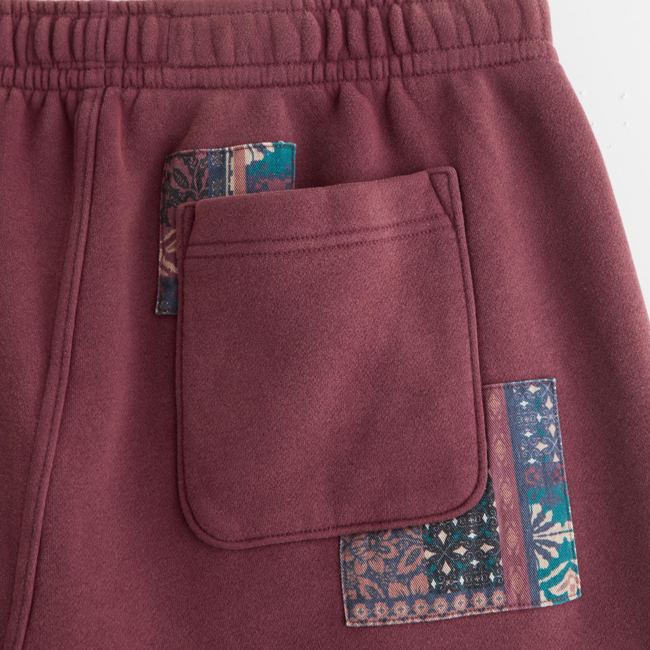 Essential Short Product Image