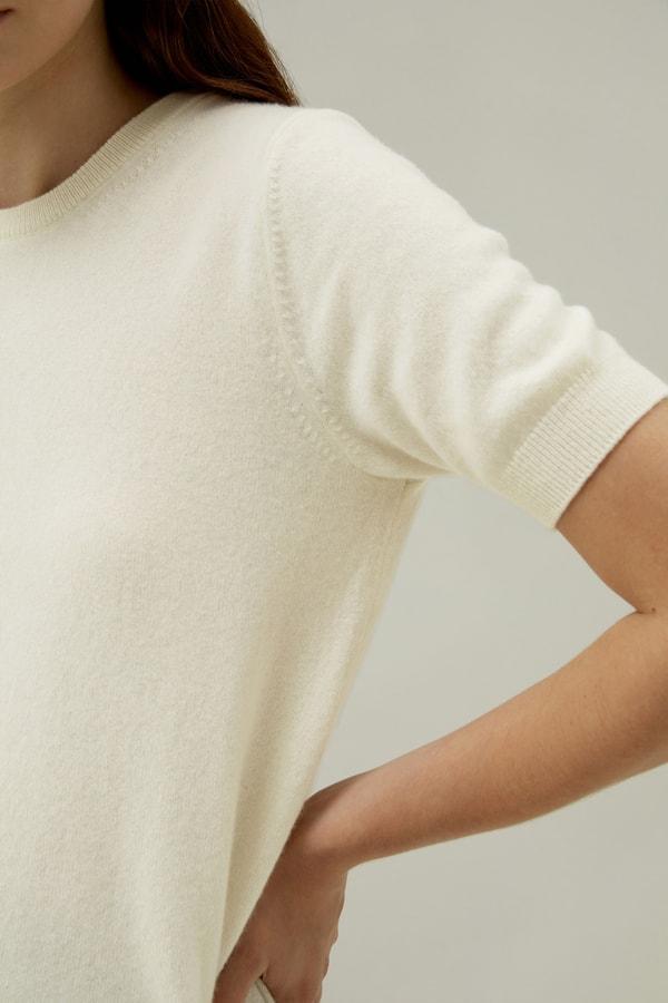 Crew Neck Basic Knit Top Product Image