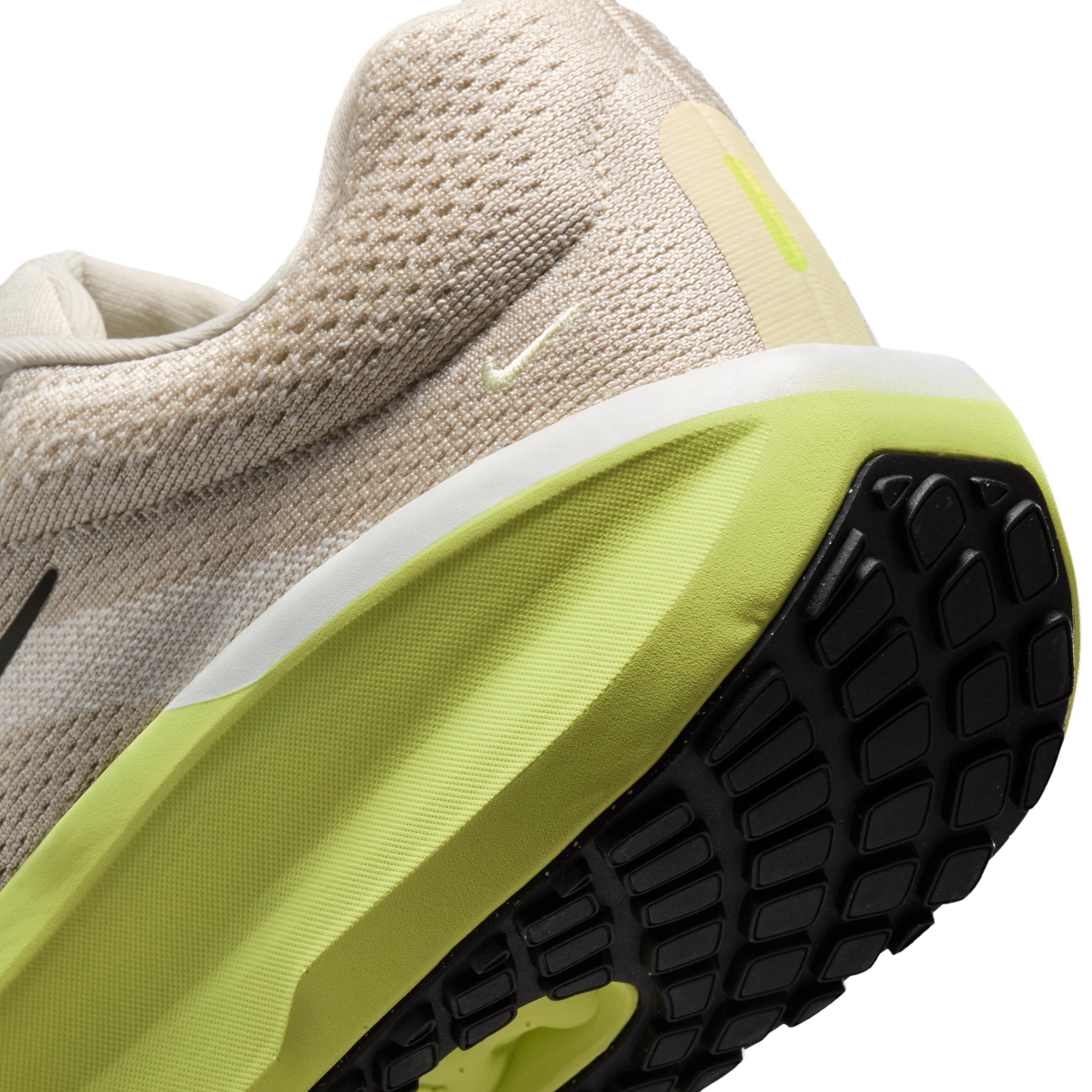 Nike Men's Winflo 11 Road Running Shoes Product Image