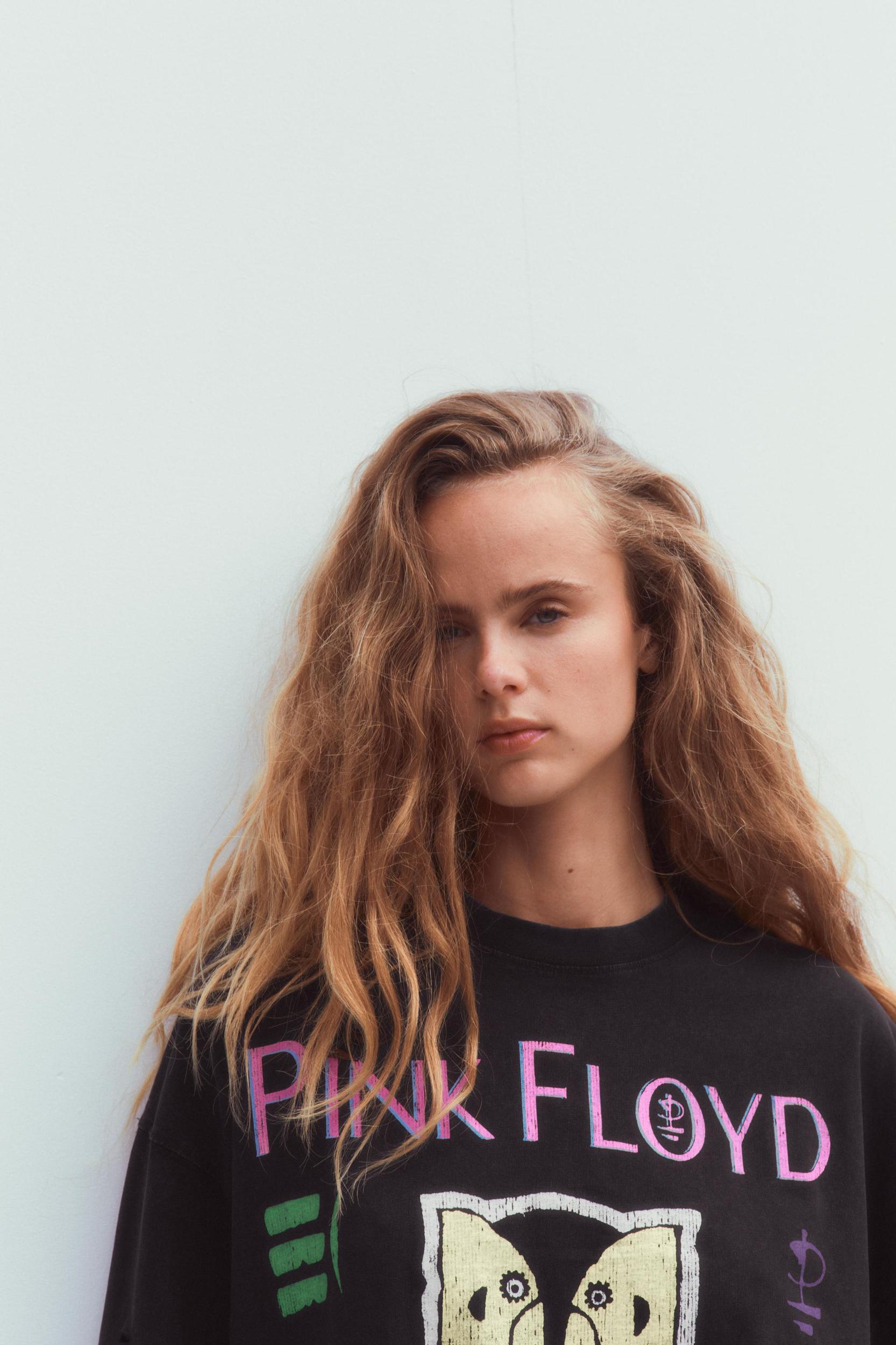 PINK FLOYD WASHED EFFECT T-SHIRT Product Image