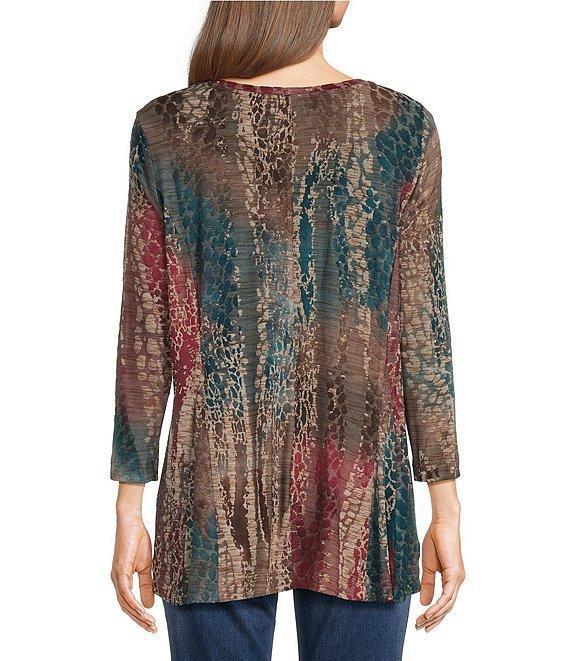 Ali Miles Petite Size Printed Burnout Printed Stretch V-Neck 3/4 Sleeve Tunic Product Image