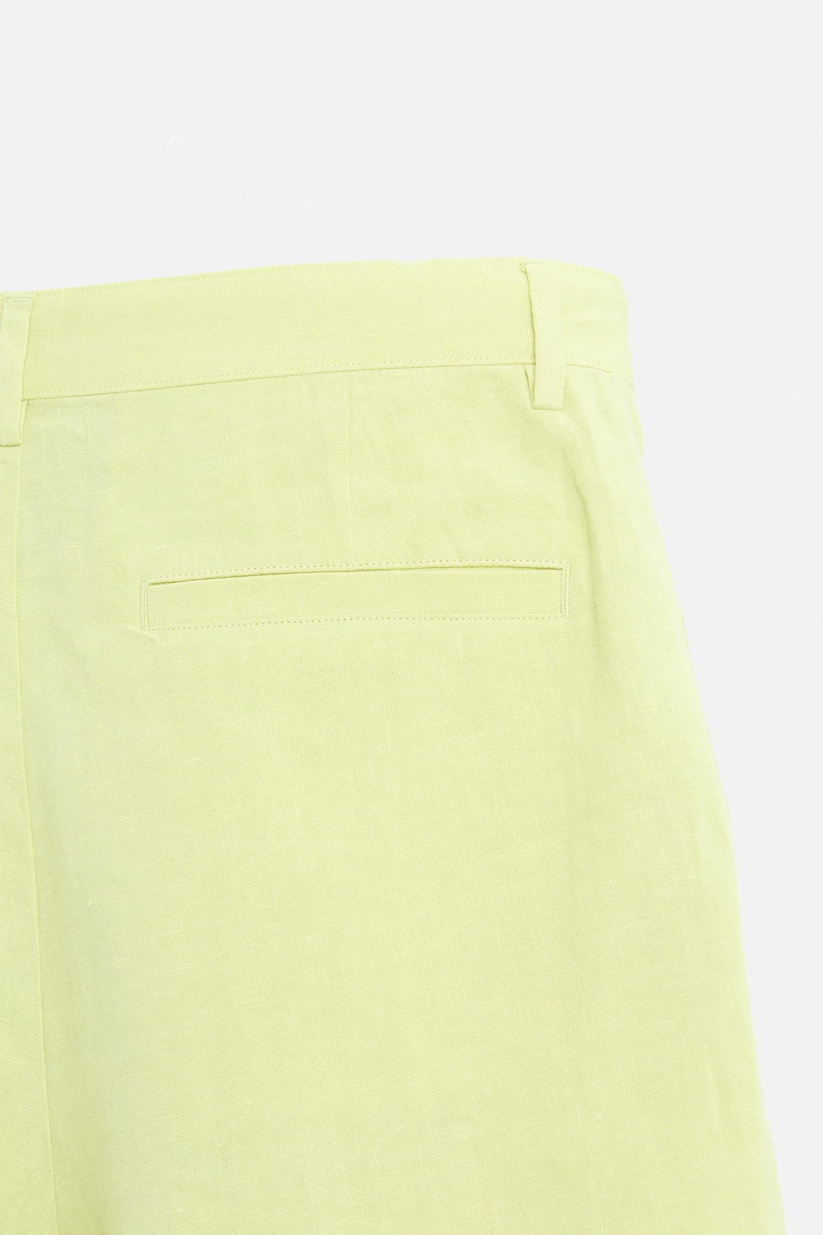 100% LINEN BERMUDA SHORTS Product Image