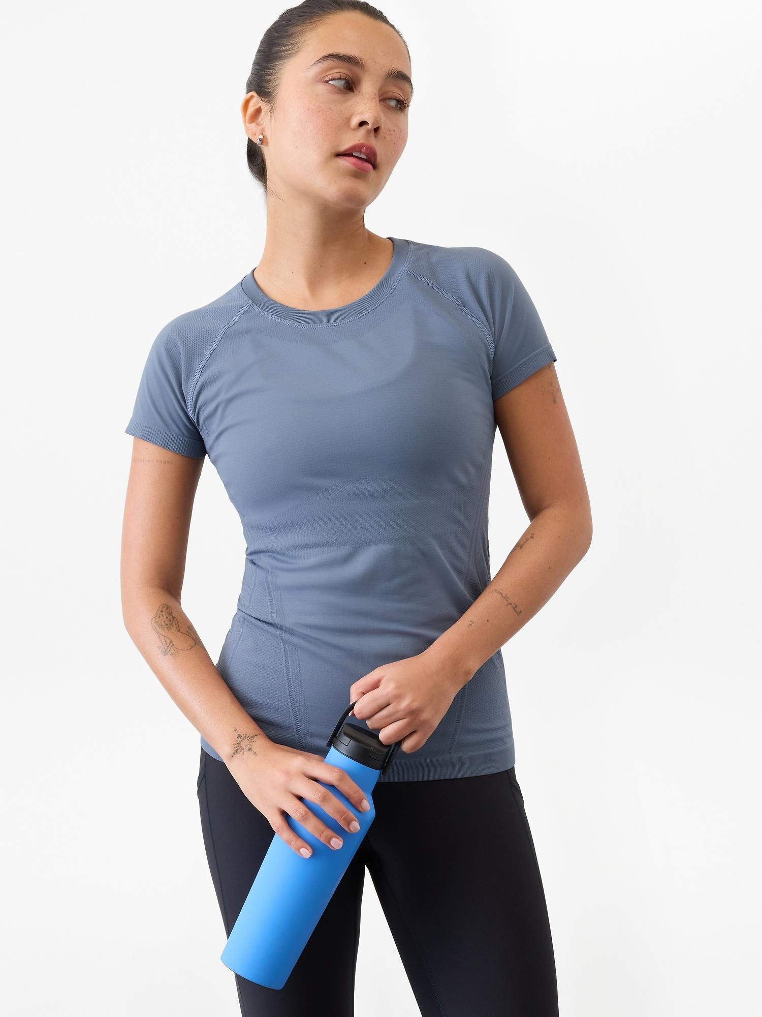 Momentum Seamless Tee Product Image