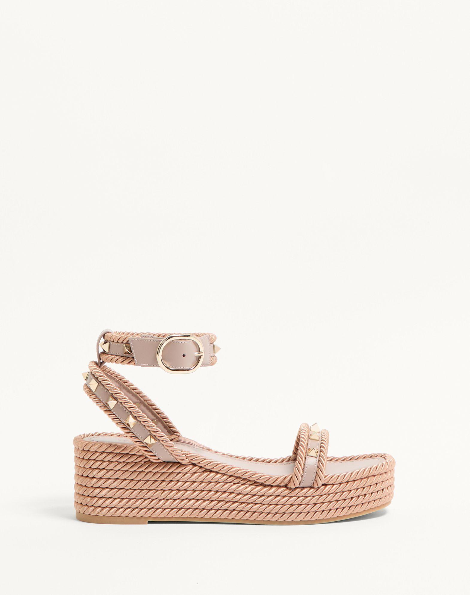 Rockstud Flatform Sandal In Calfskin 45Mm Product Image