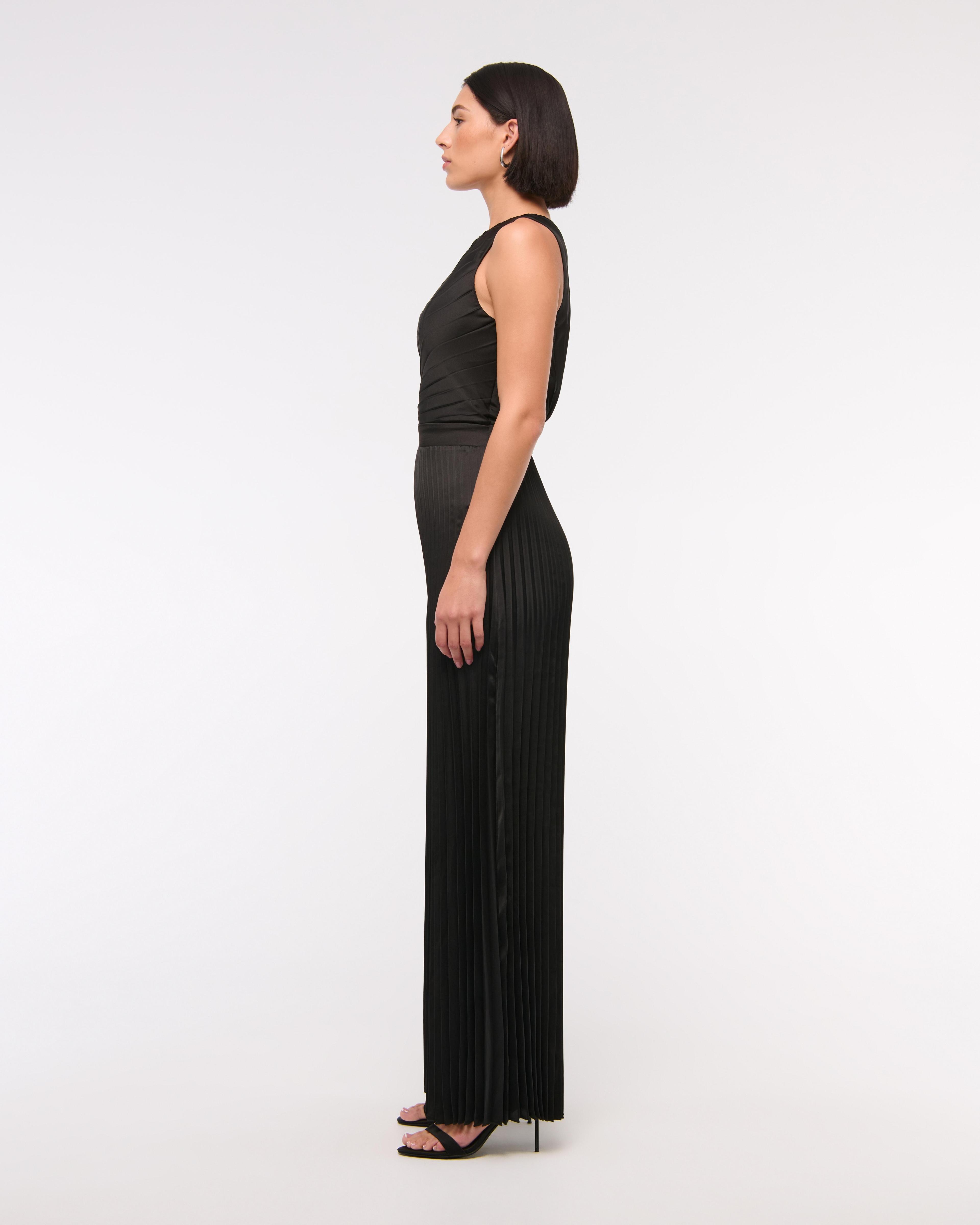 The A&F Giselle Pleated One-Shoulder Jumpsuit Product Image