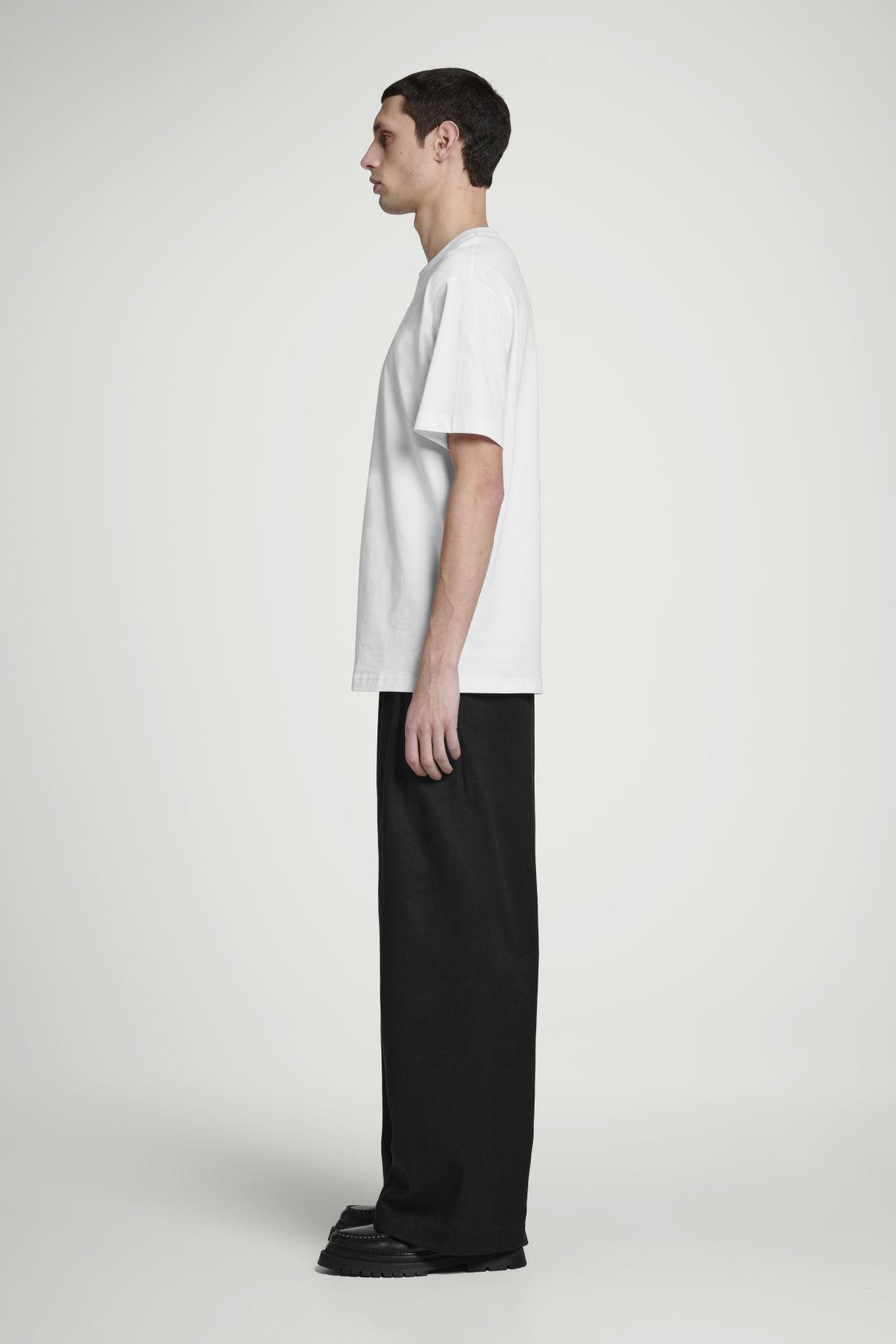 OVERSIZED COTTON T-SHIRT Product Image