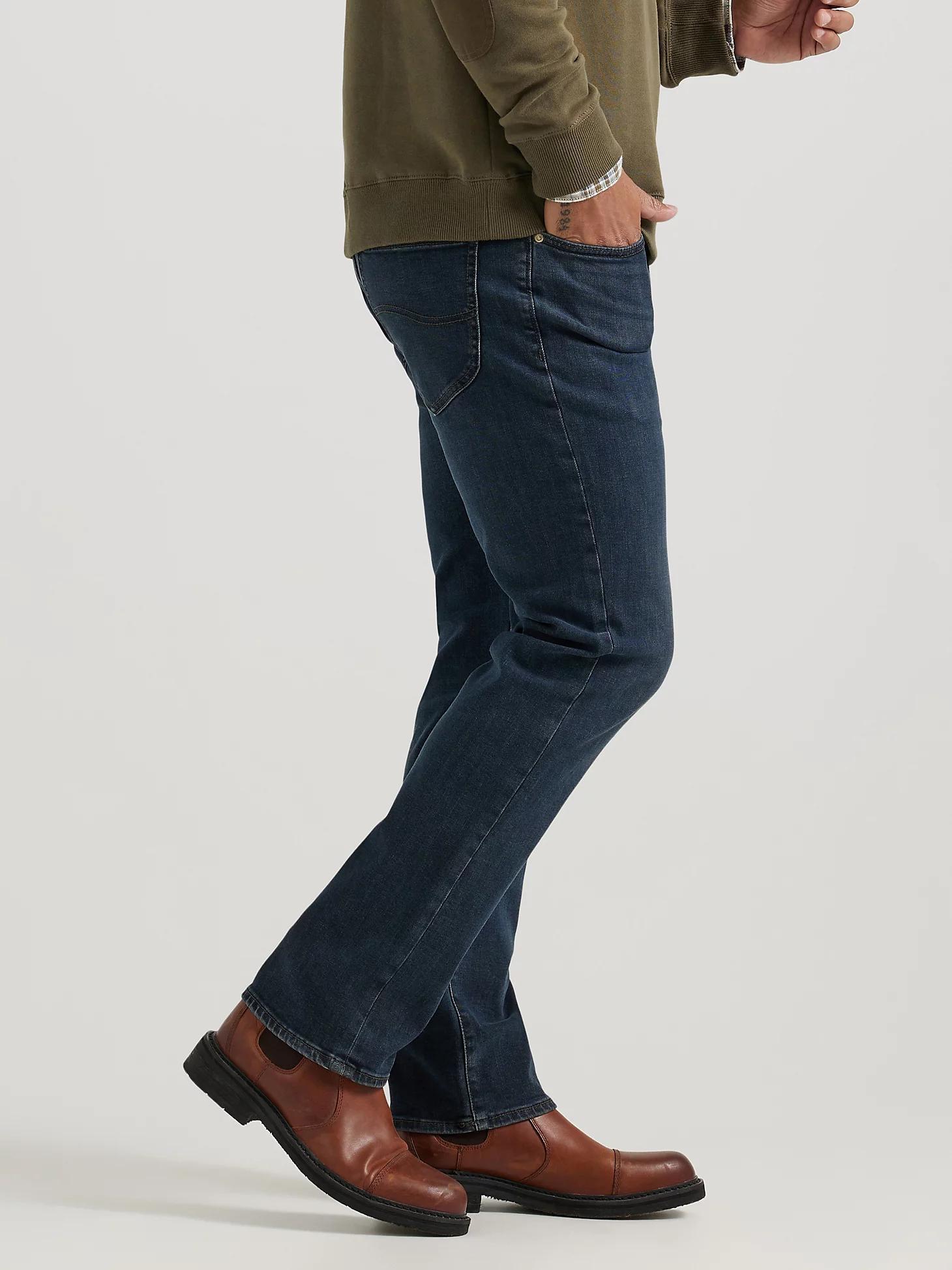 Men's Extreme Motion MVP Straight Fit Tapered Jean | Men's Jeans | Lee® Product Image