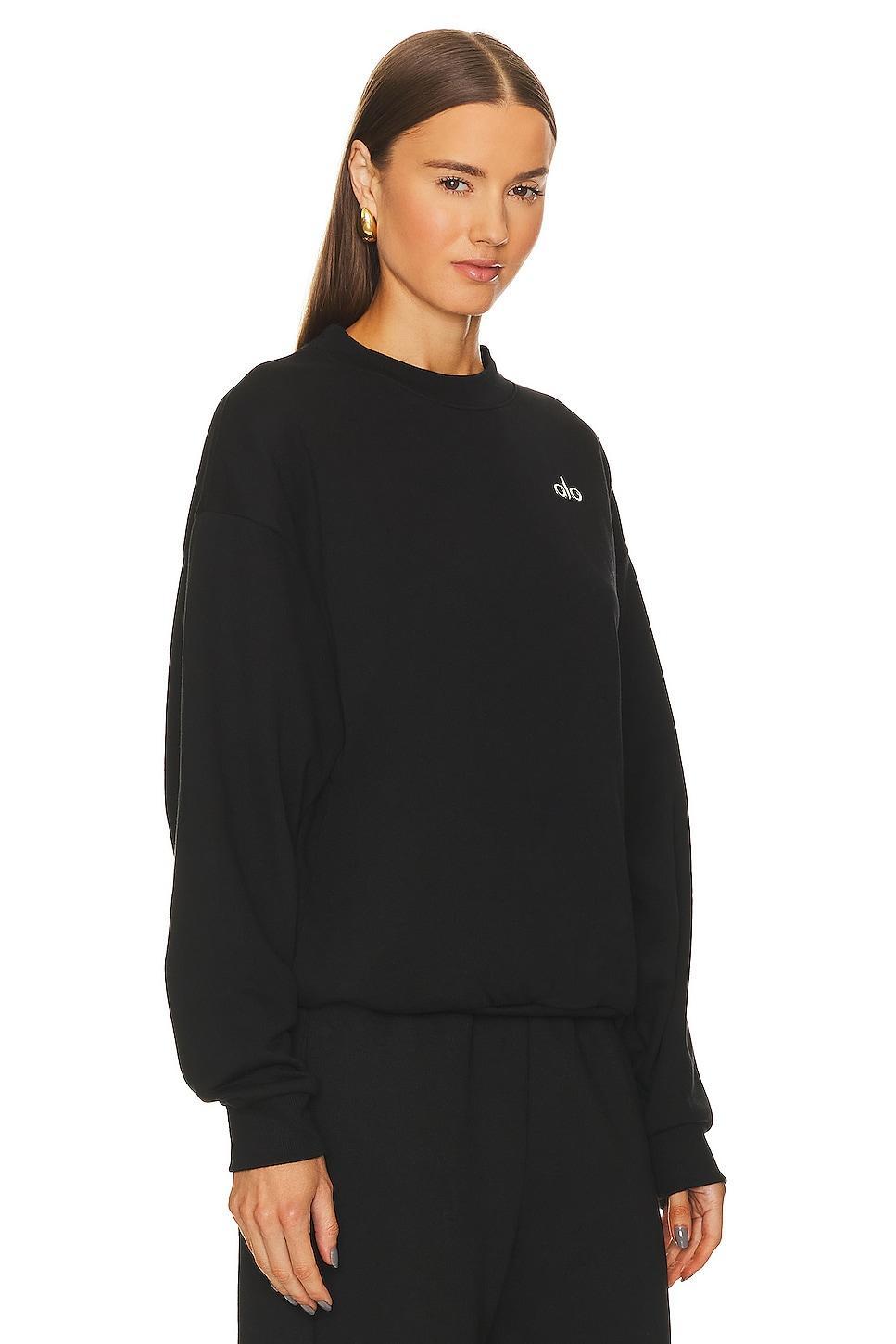 Accolade Crew Neck Pullover Sweatshirt alo Product Image