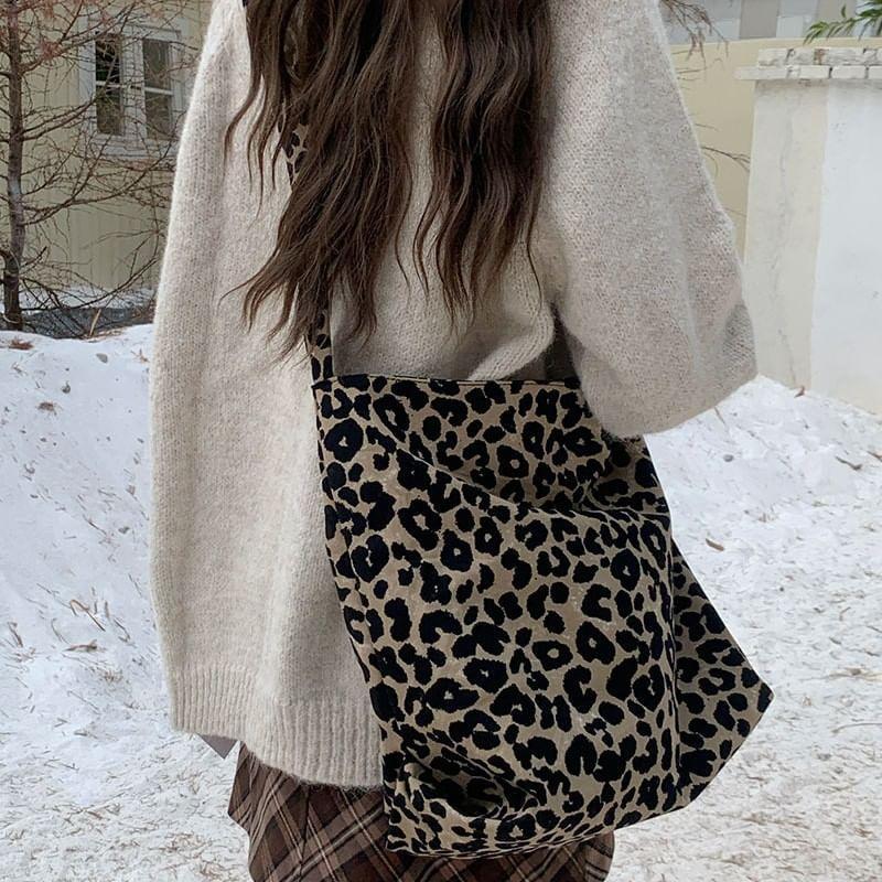 Leopard Print Crossbody Bag Product Image