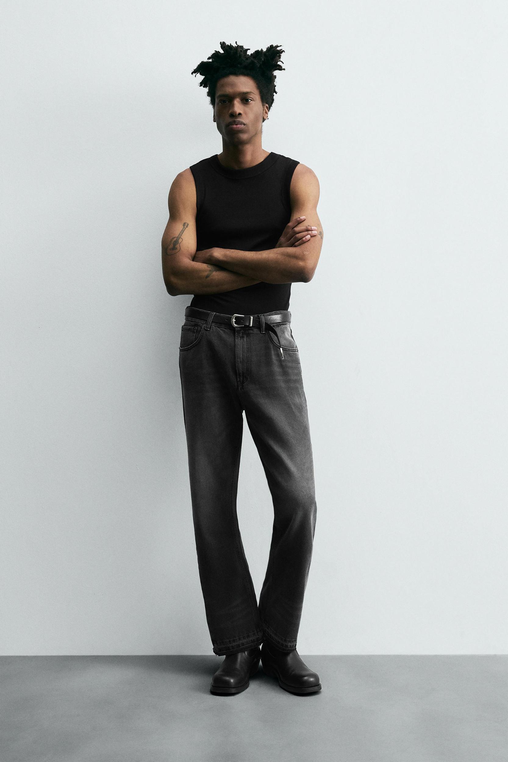 FLARE FIT JEANS Product Image