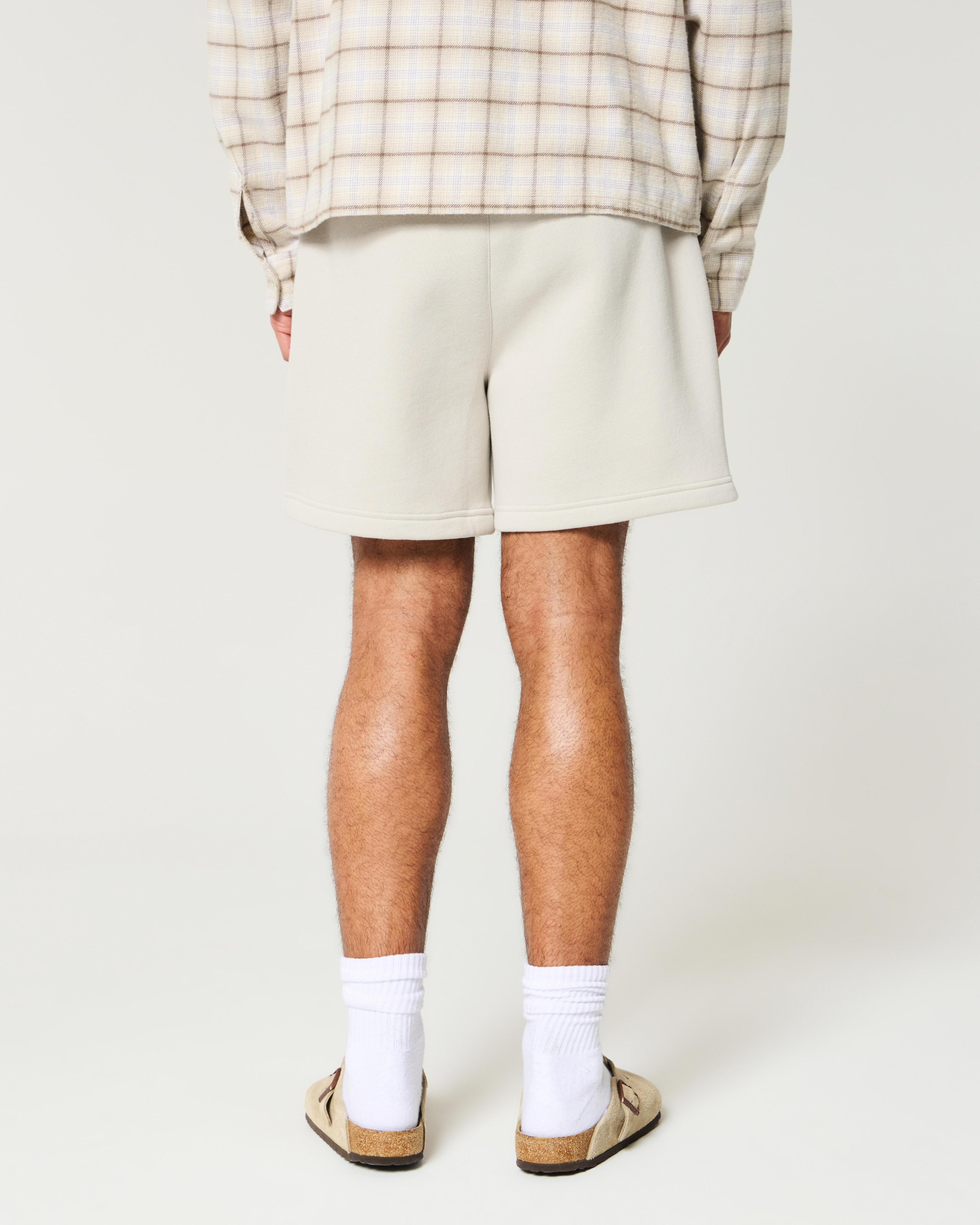 Mid-Thigh Camo Loose Fleece Shorts Product Image