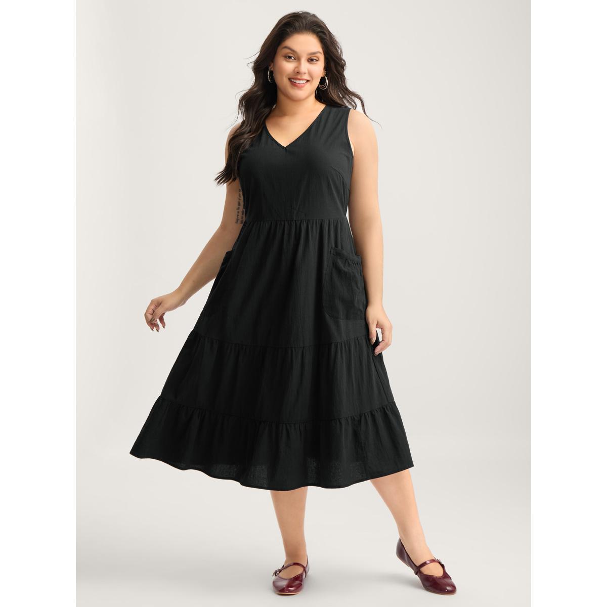 Plus Size Pure Cotton Spacious Pockets Midi Dress Black Women Gathered V-neck Sleeveless Curvy BloomChic 26/4X Product Image