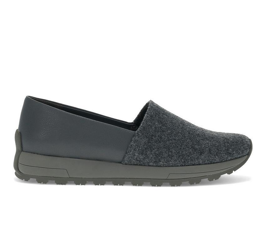 Women's Baretraps Gennie Casual Slip-On Product Image