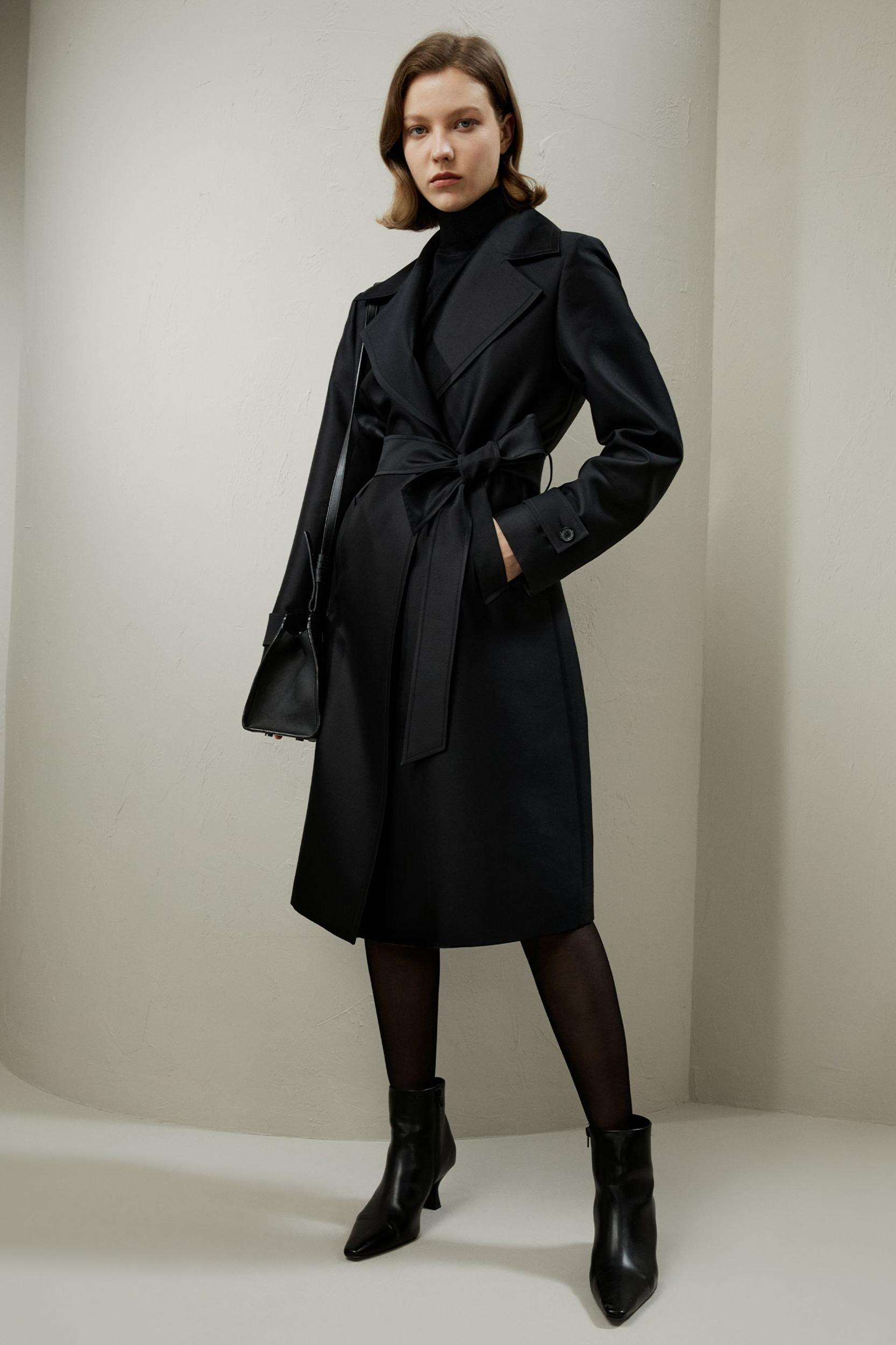 Silk-Wool Mixed Trenchcoat Product Image