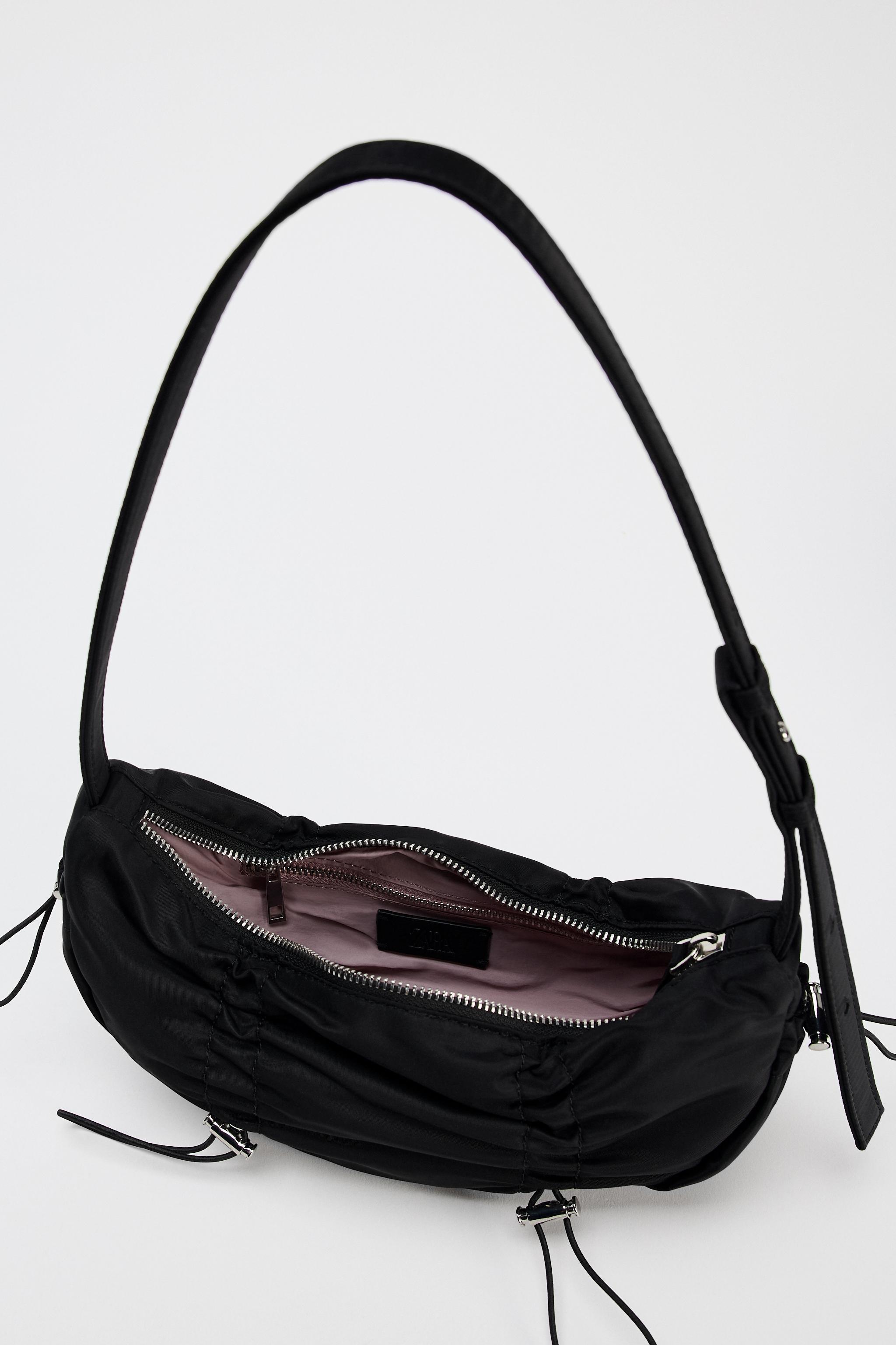 RUCHED SHOULDER BAG Product Image