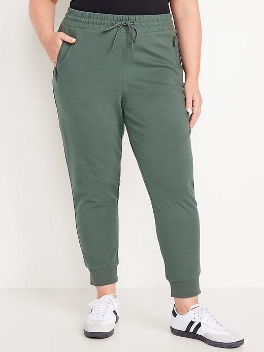 High-Waisted Dynamic Fleece Joggers Product Image