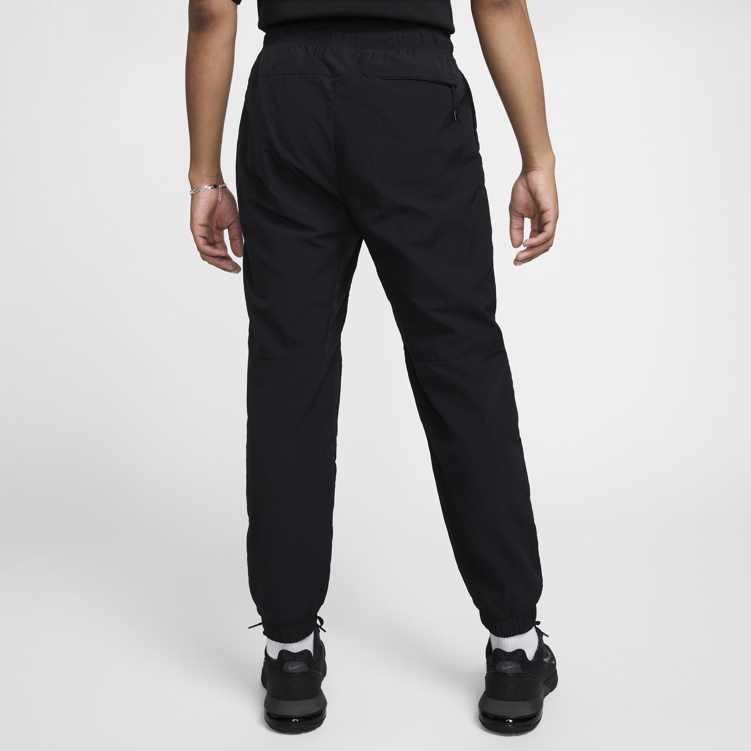 Nike Men's Tech Woven Taper Leg Pants Product Image