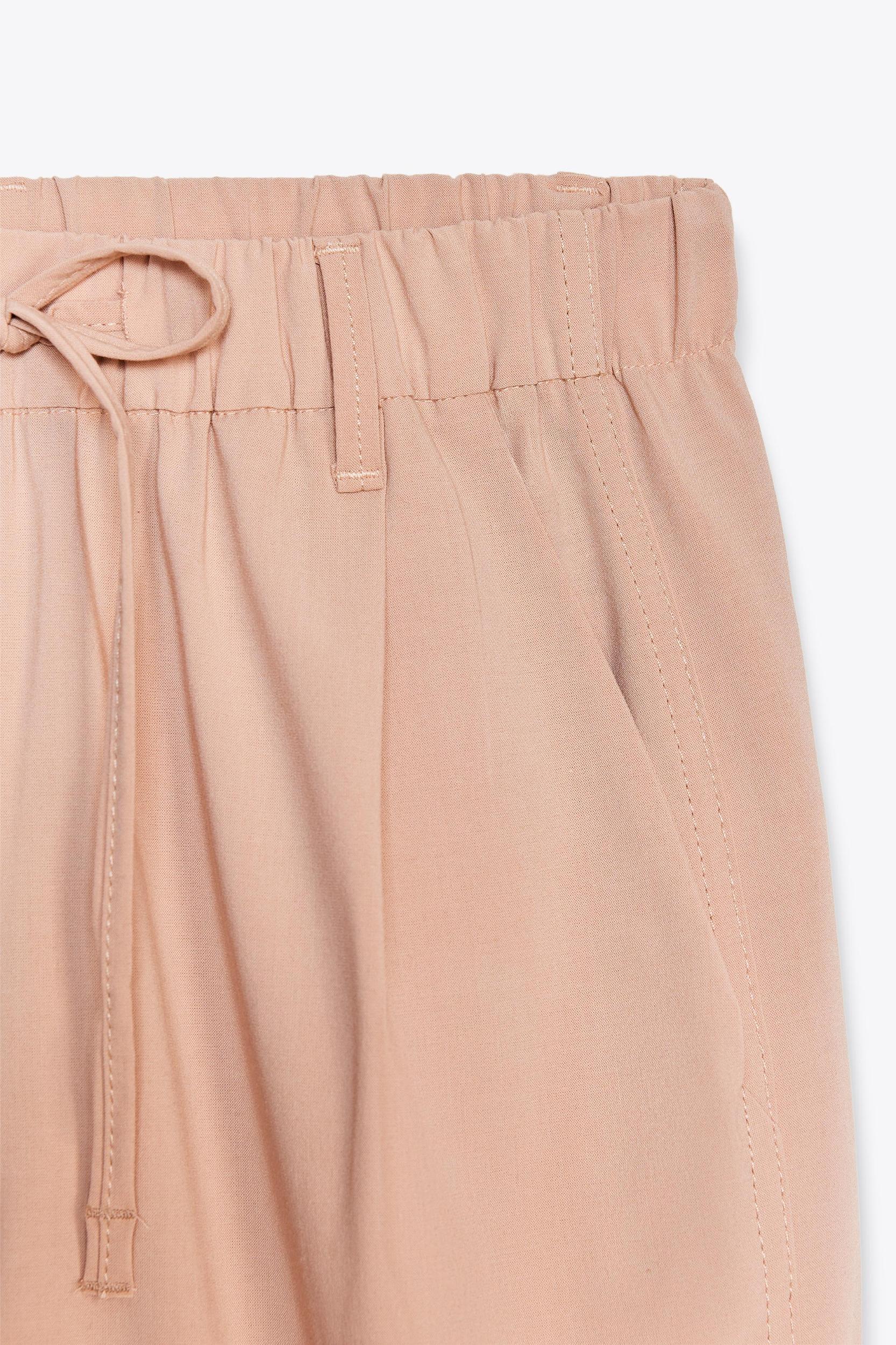 ELASTIC WAIST PANTS Product Image