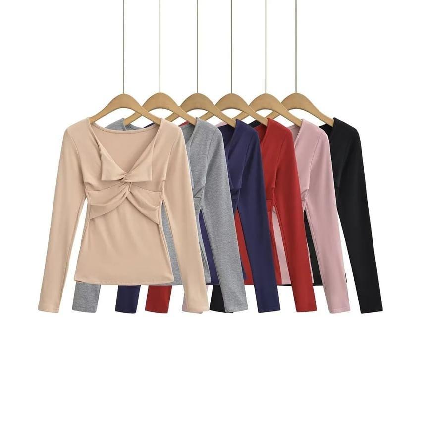 Long-Sleeve V-Neck Plain Knotted T-Shirt Product Image