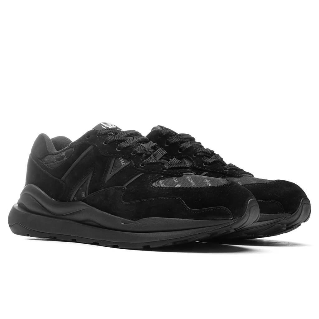 57/40 - Black/NB White Male Product Image