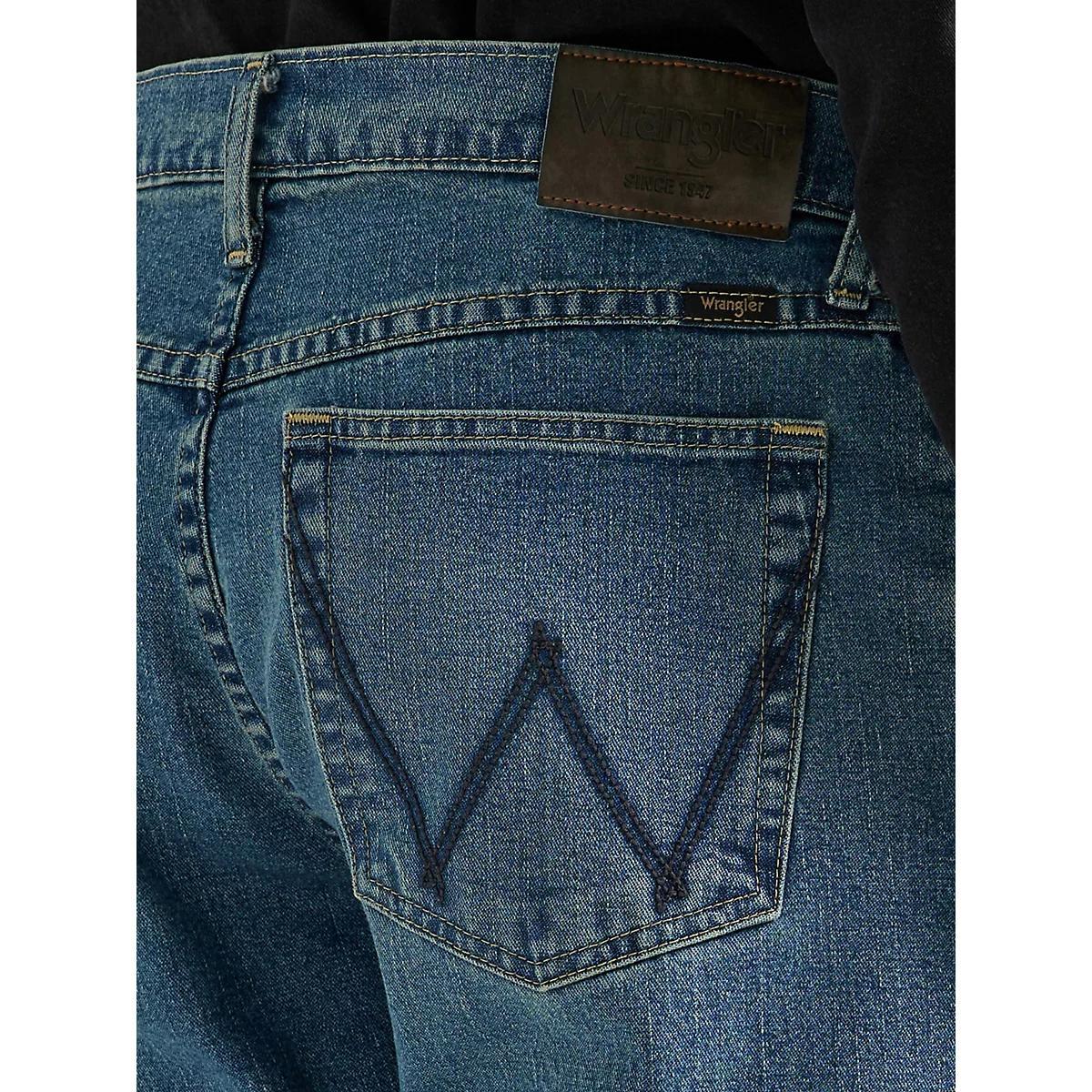 Men's Relaxed Bootcut Jean in Medium Wash Product Image