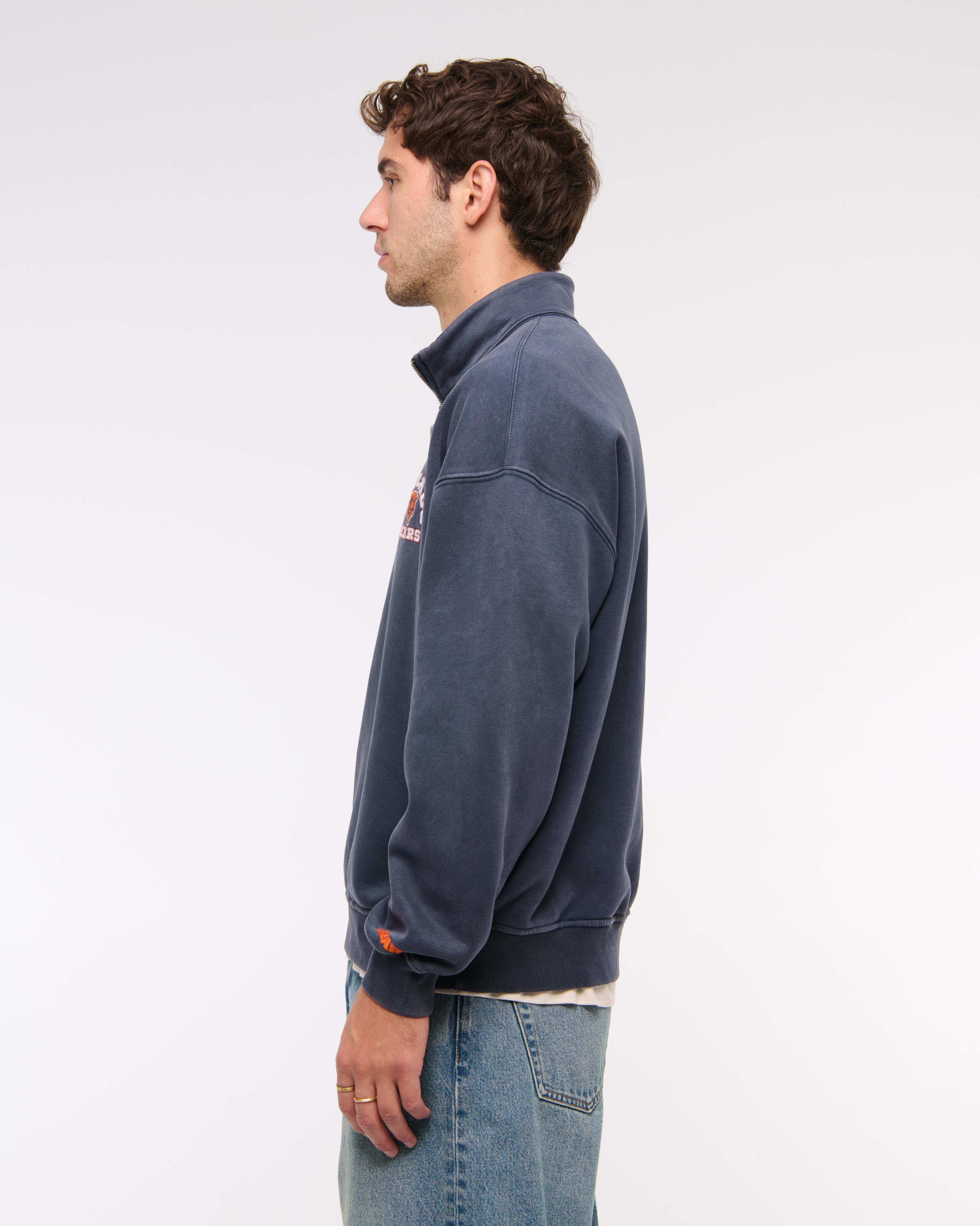 Chicago Bears Half-Zip Sweatshirt Product Image