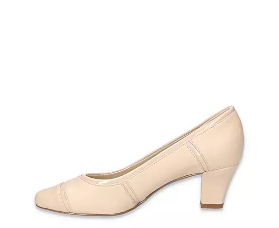 Easy Street Womens Datia Pump Product Image