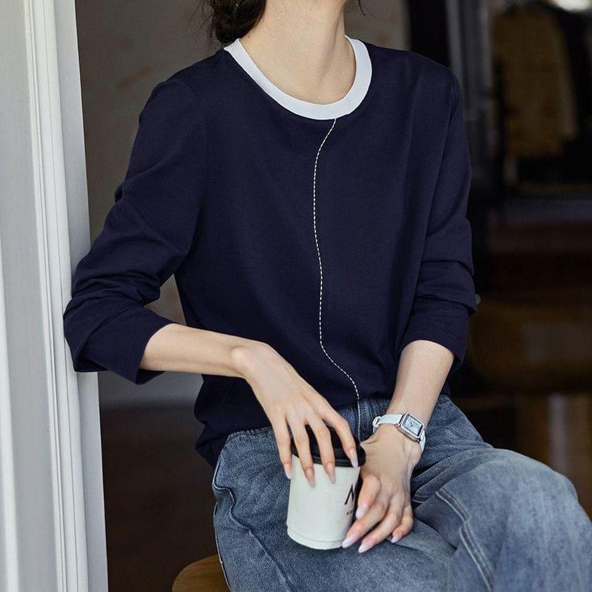 Long-Sleeve Crewneck Contrast Trim T-Shirt Product Image