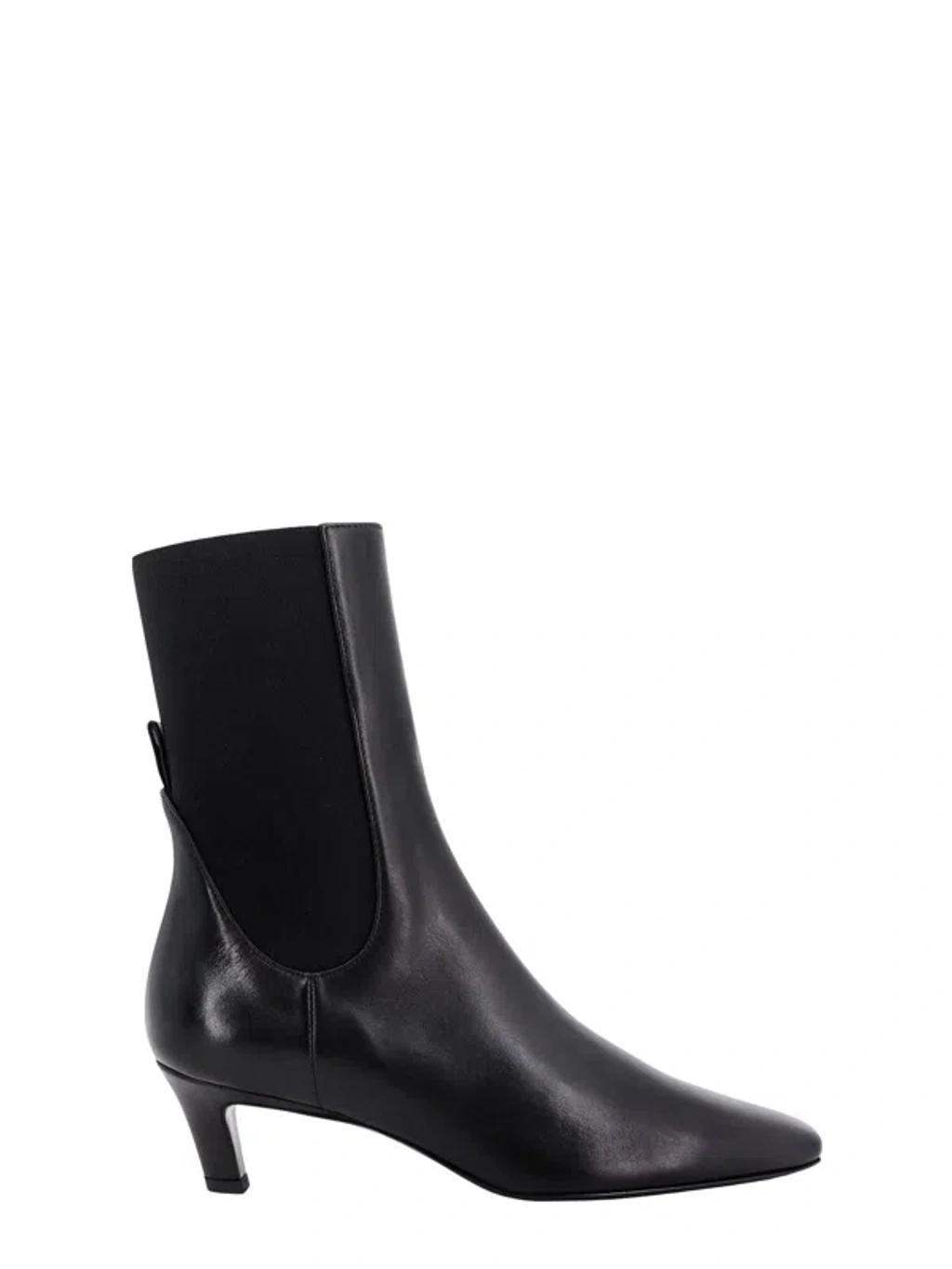 Leather Ankle Boots In Black Product Image