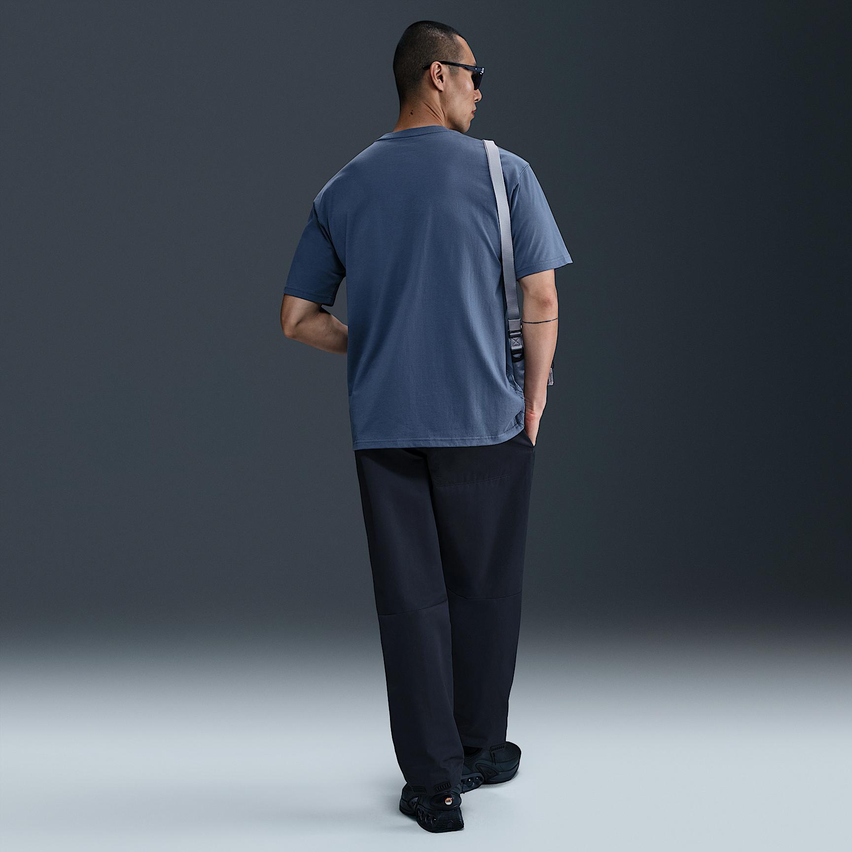 Paris Saint-Germain Nike Mens Soccer Seasonal Print T-Shirt | HQ8326-491 Product Image