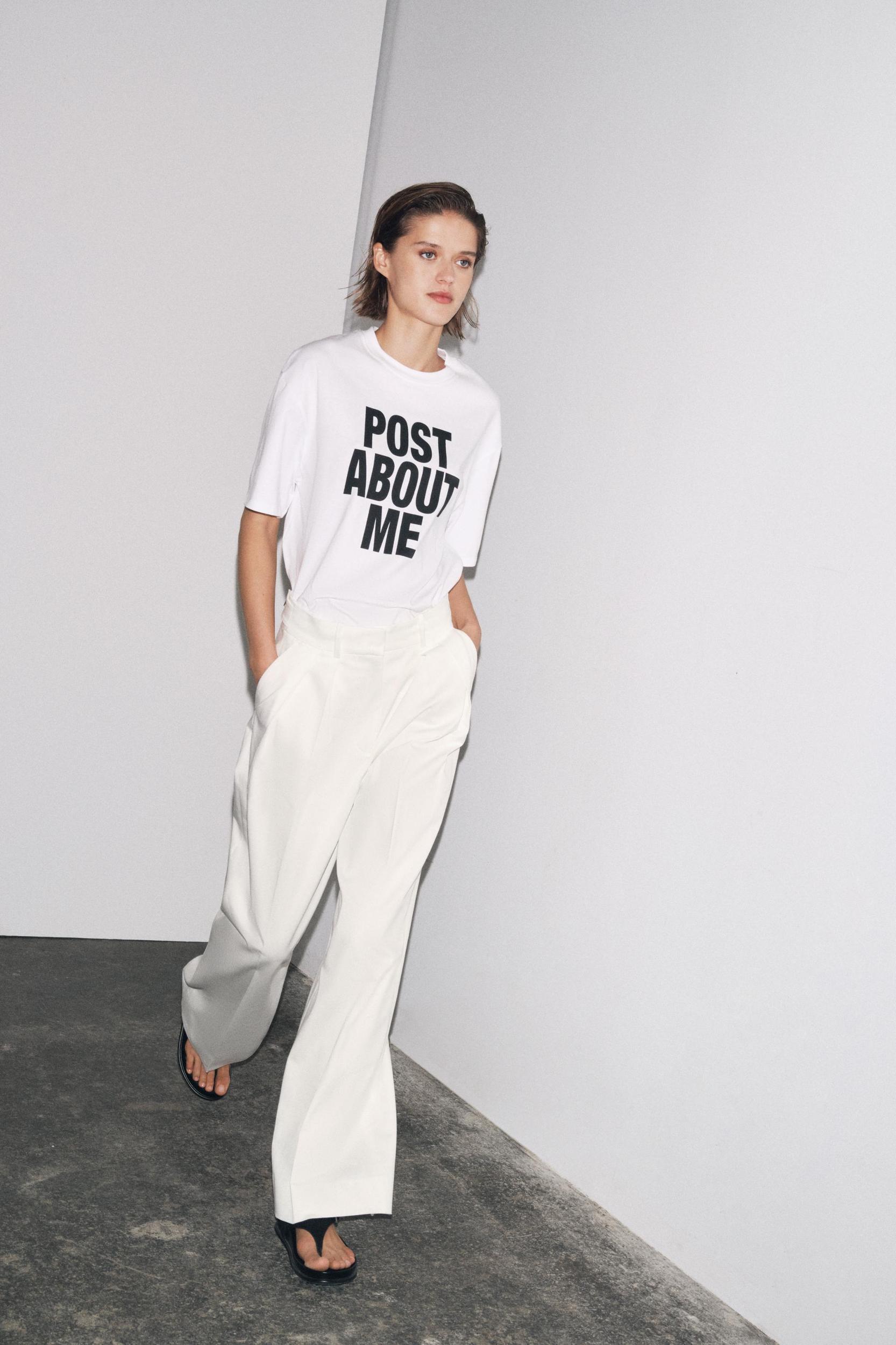 OVERSIZED TEXT T-SHIRT Product Image
