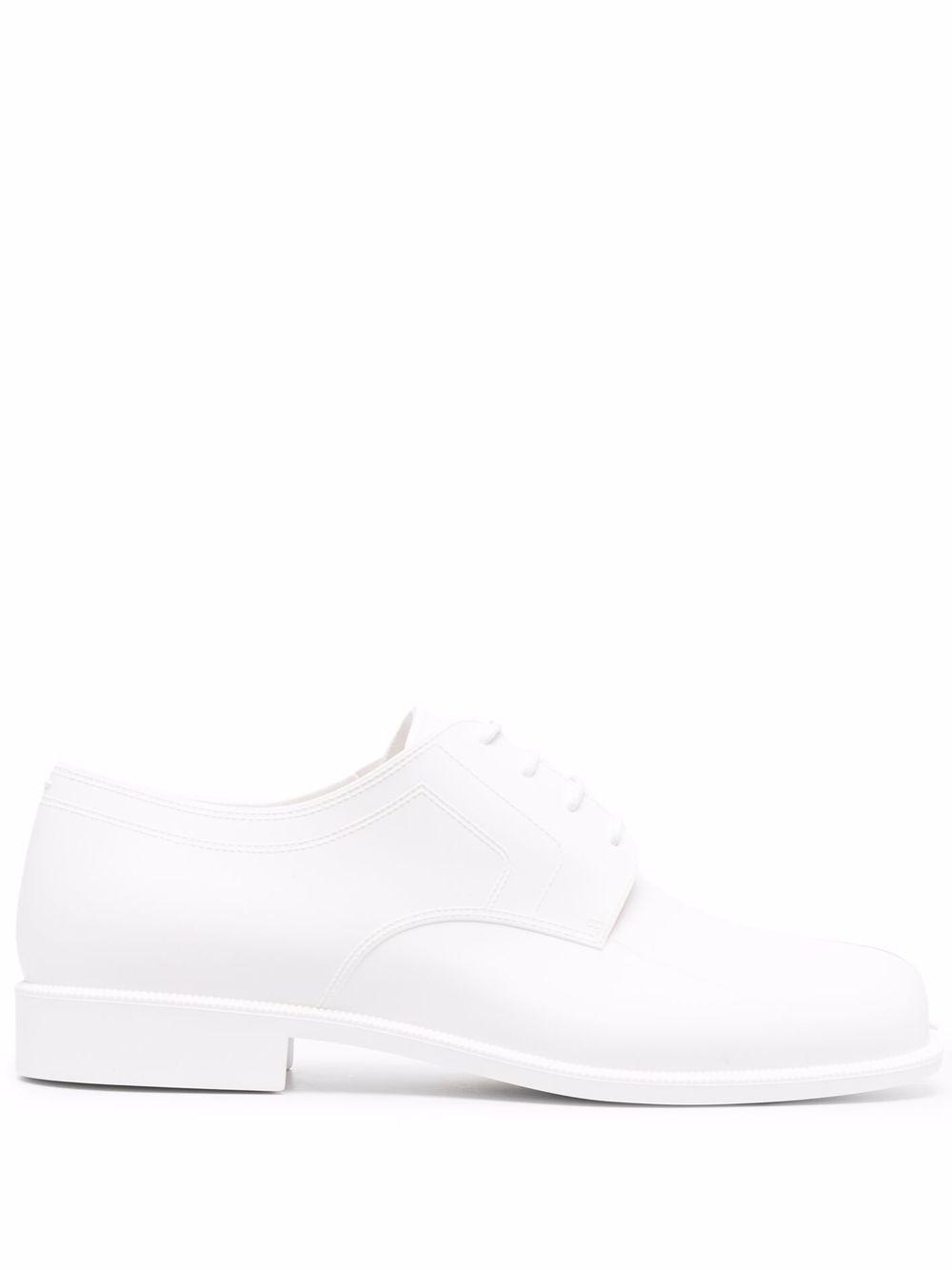 MAISON MARGIELA Tabi Split-toe Rubber Derby Shoes In White Product Image