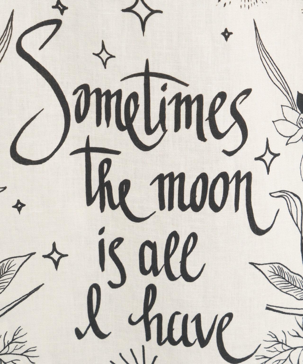 Blouse with print and waist band Product Image