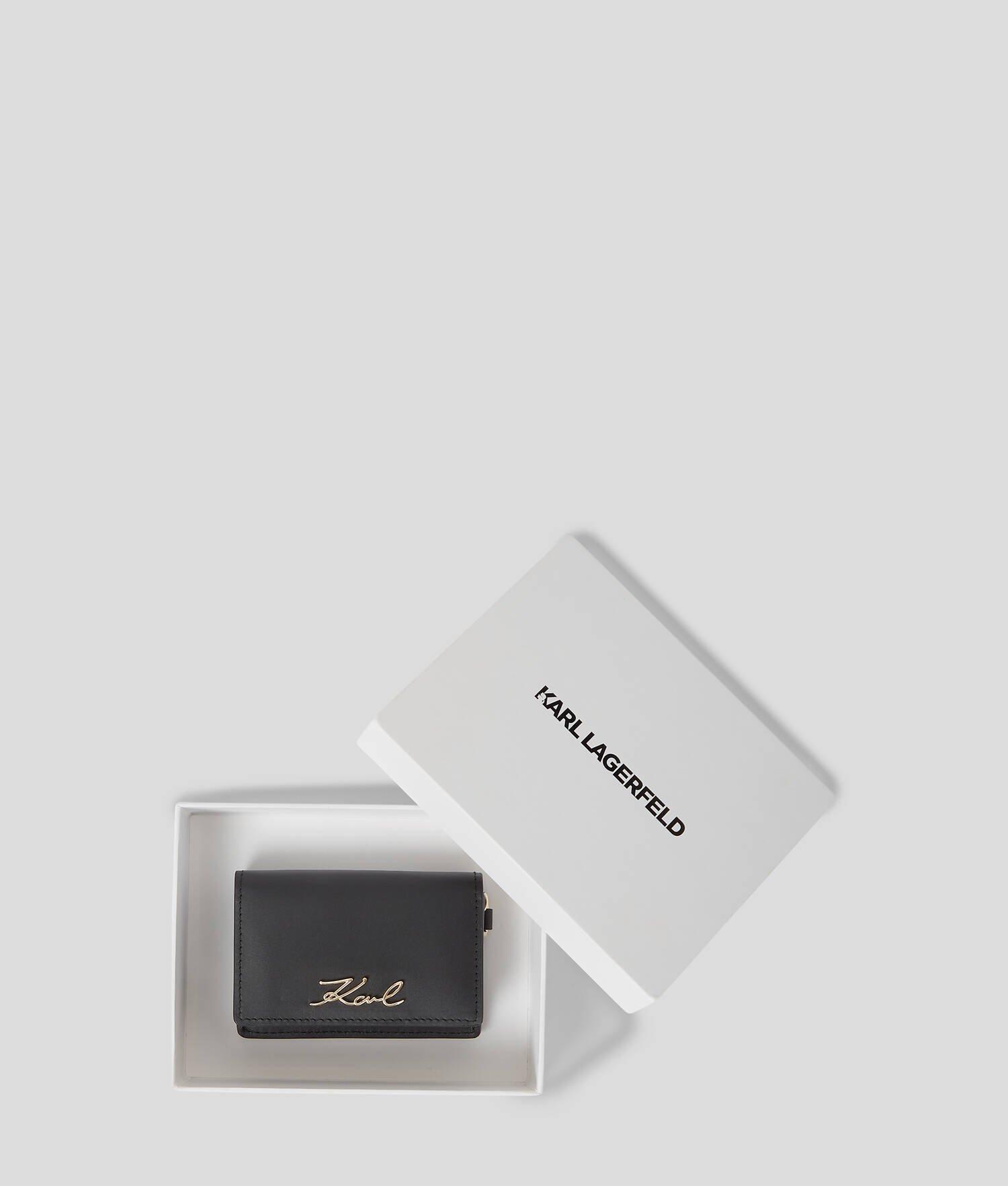 K/SIGNATURE CHAIN CARDHOLDER Product Image