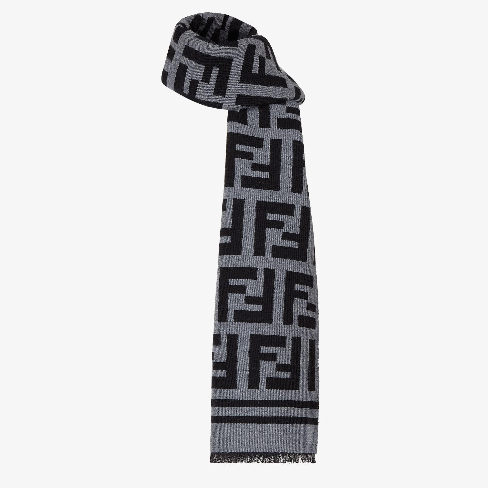 ScarfBlack wool scarf Product Image